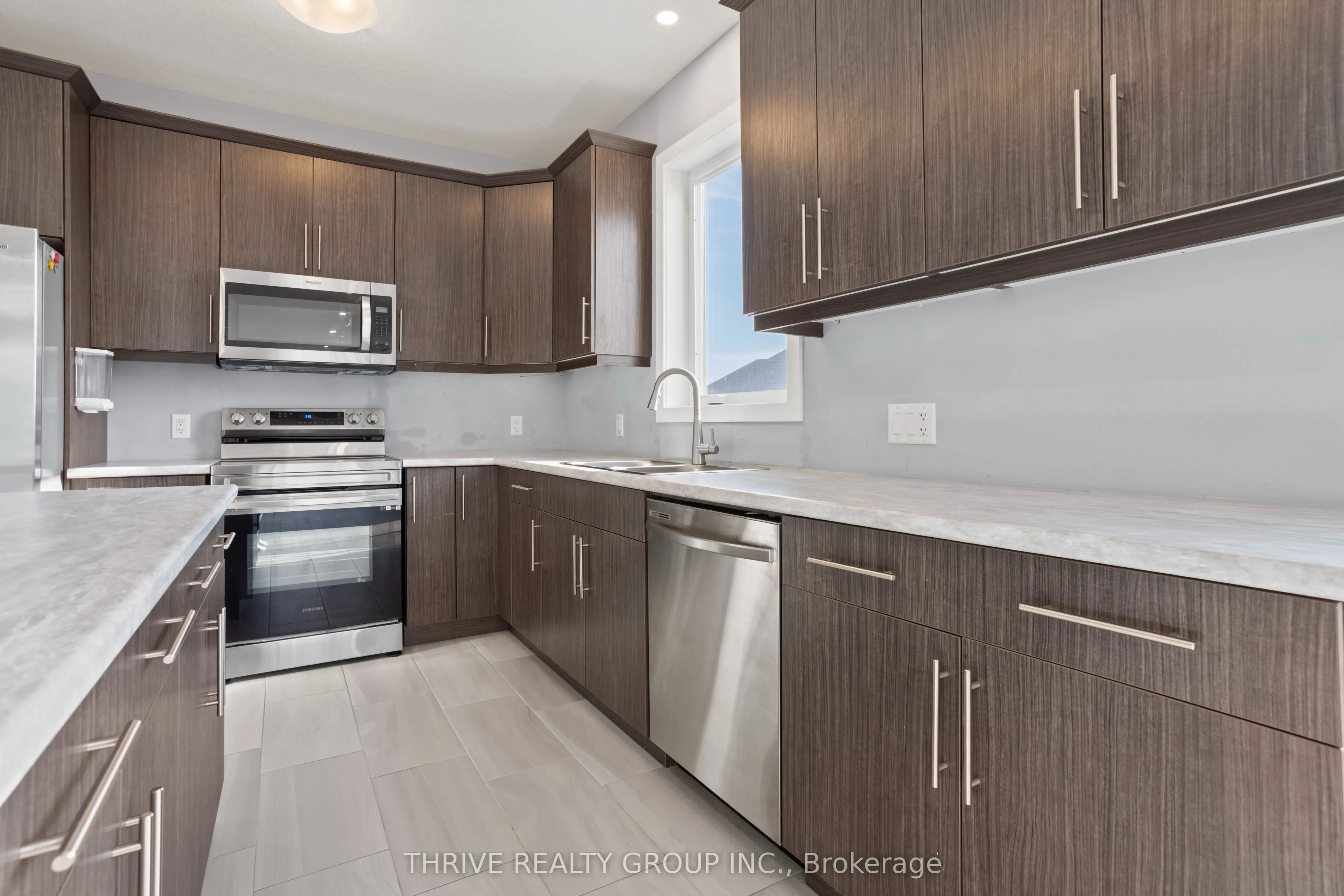 300 Edgevalley Road