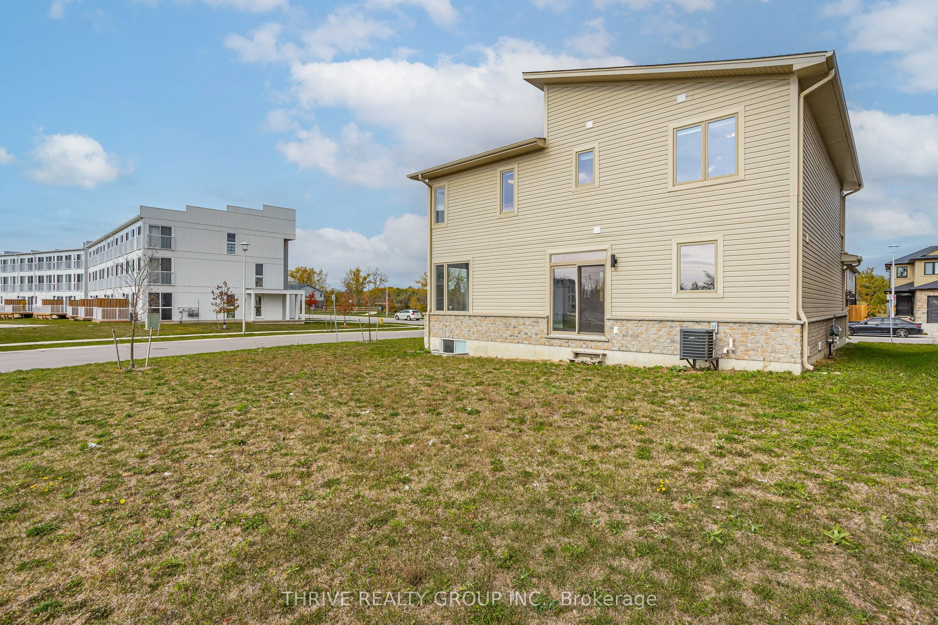 300 Edgevalley Road