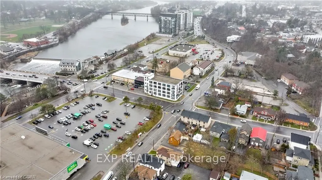 20 Park Hill Road E, #205