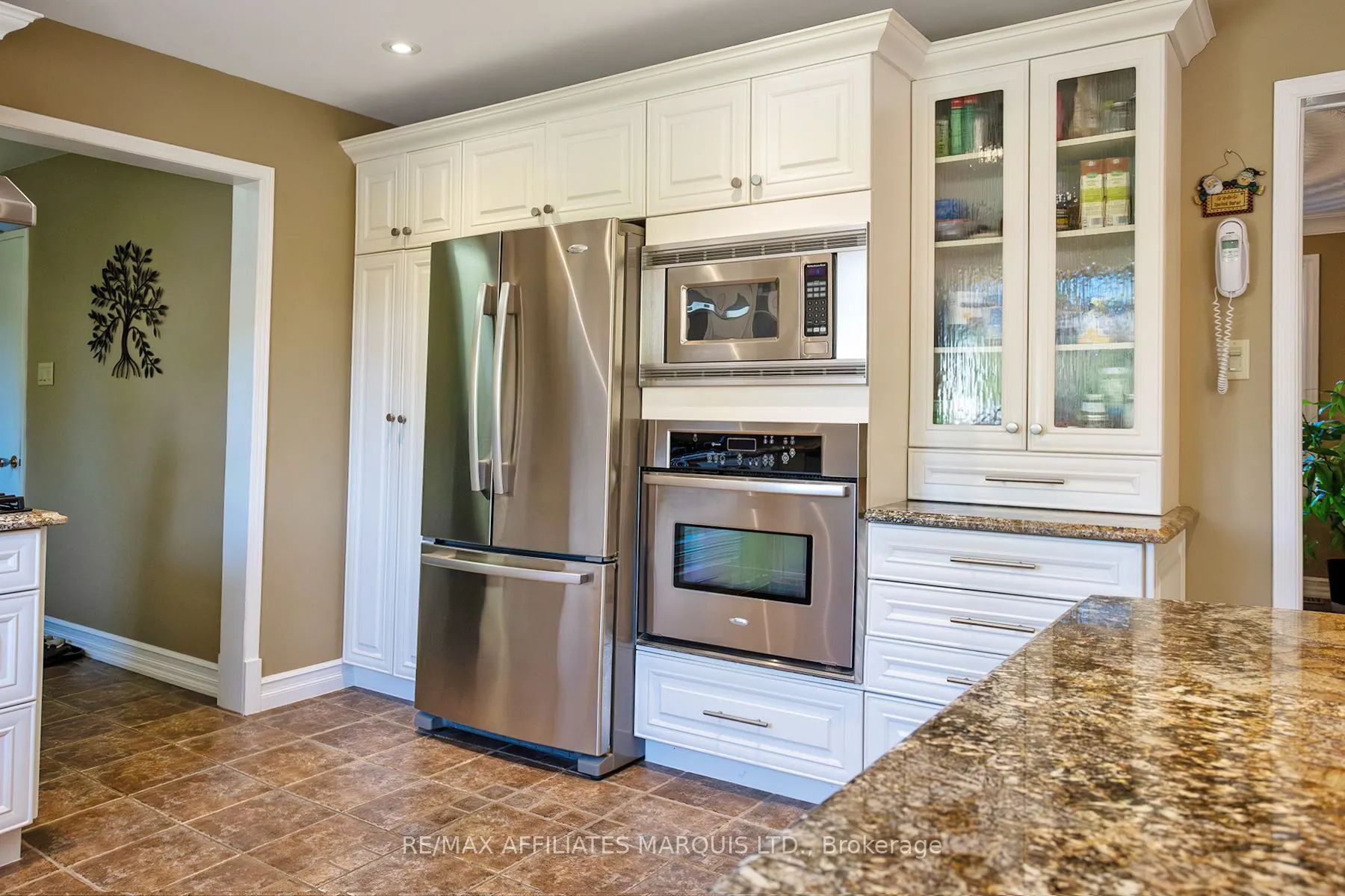 2 Fairholme Drive