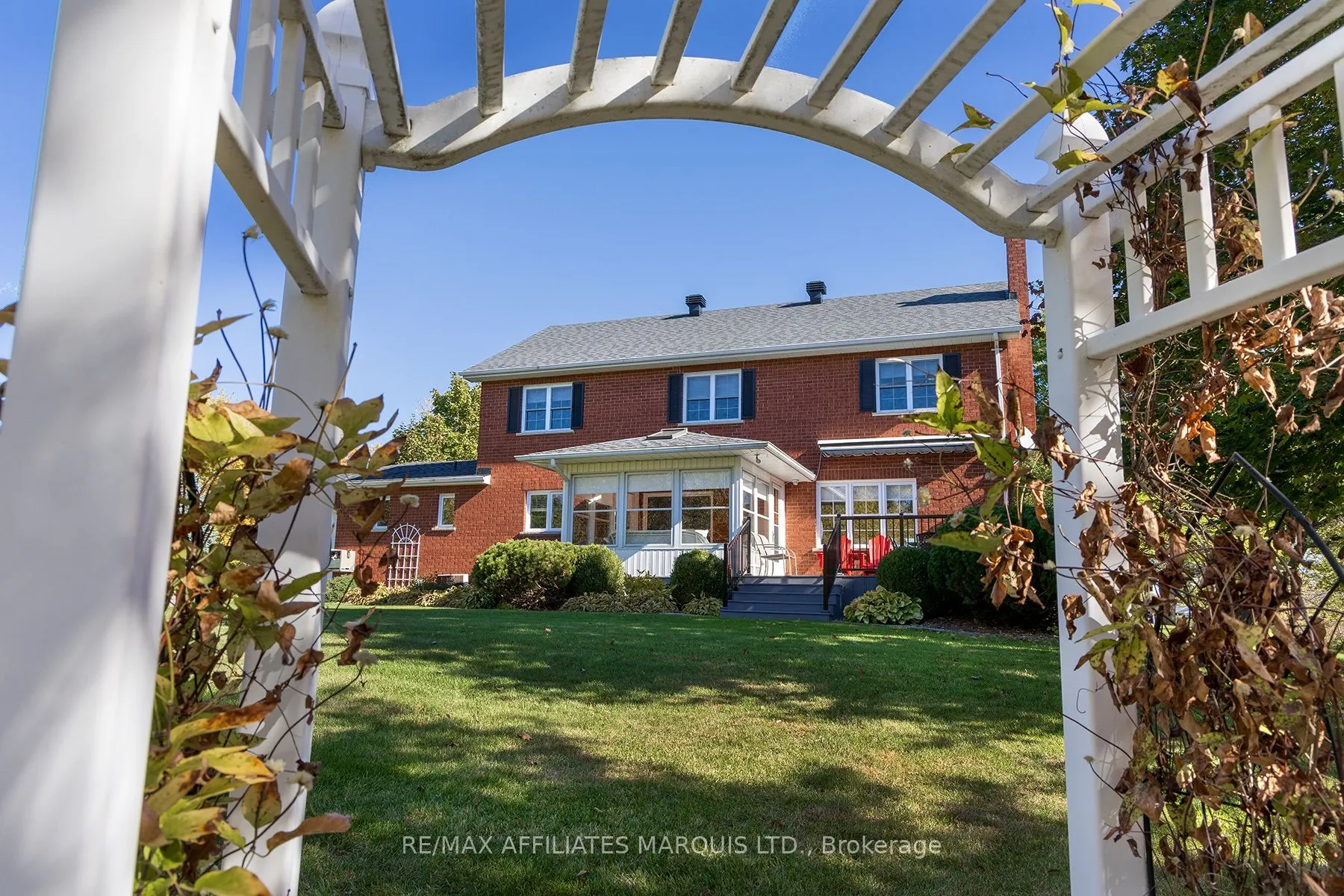 2 Fairholme Drive
