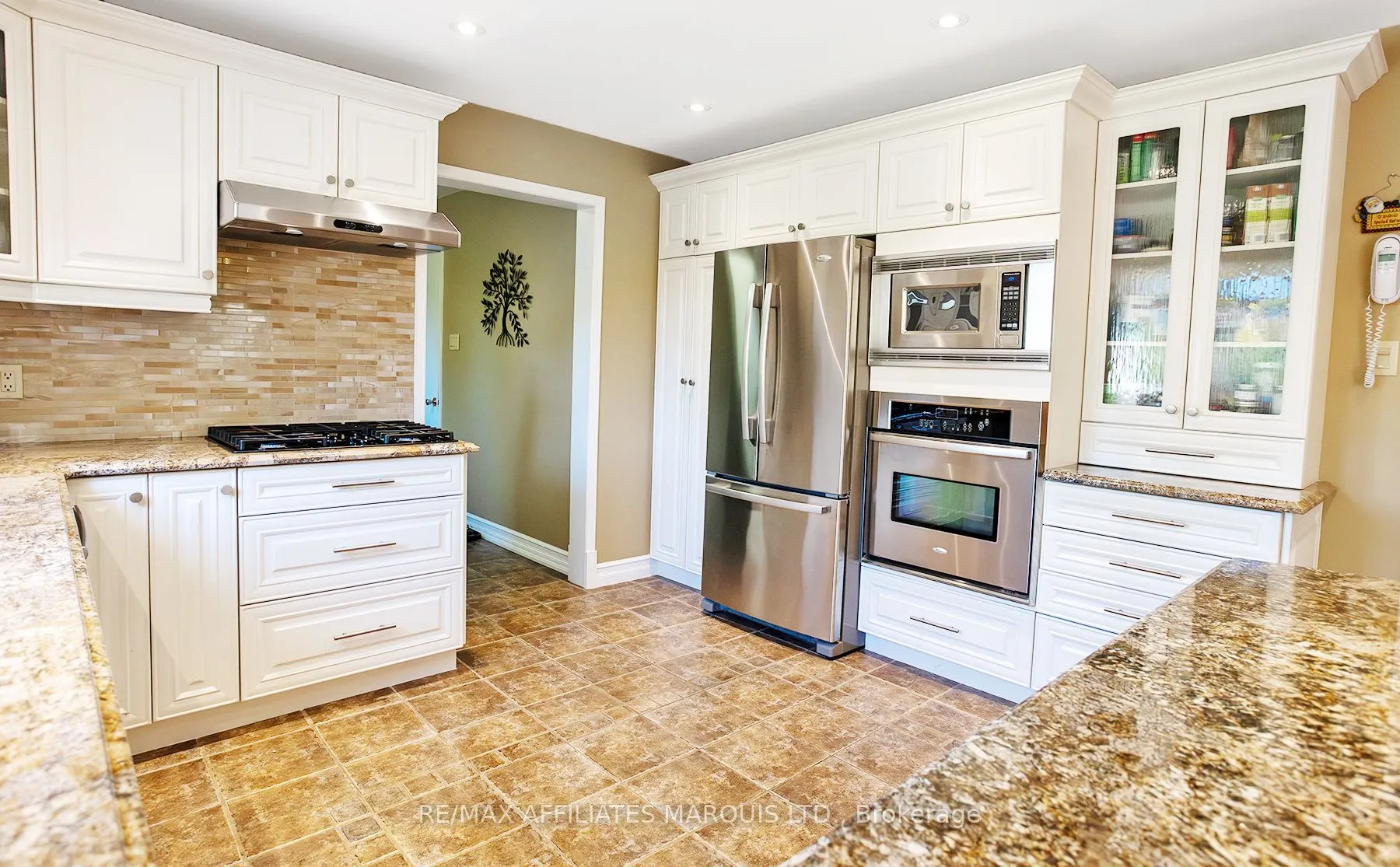 2 Fairholme Drive