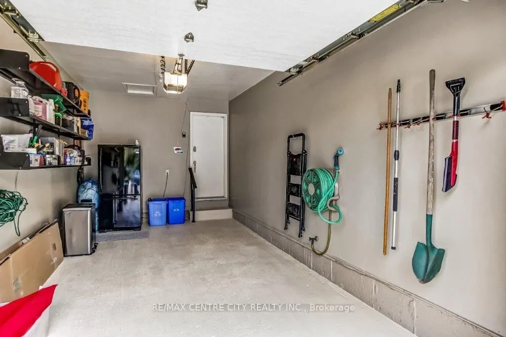 2 Aldersbrook Crescent