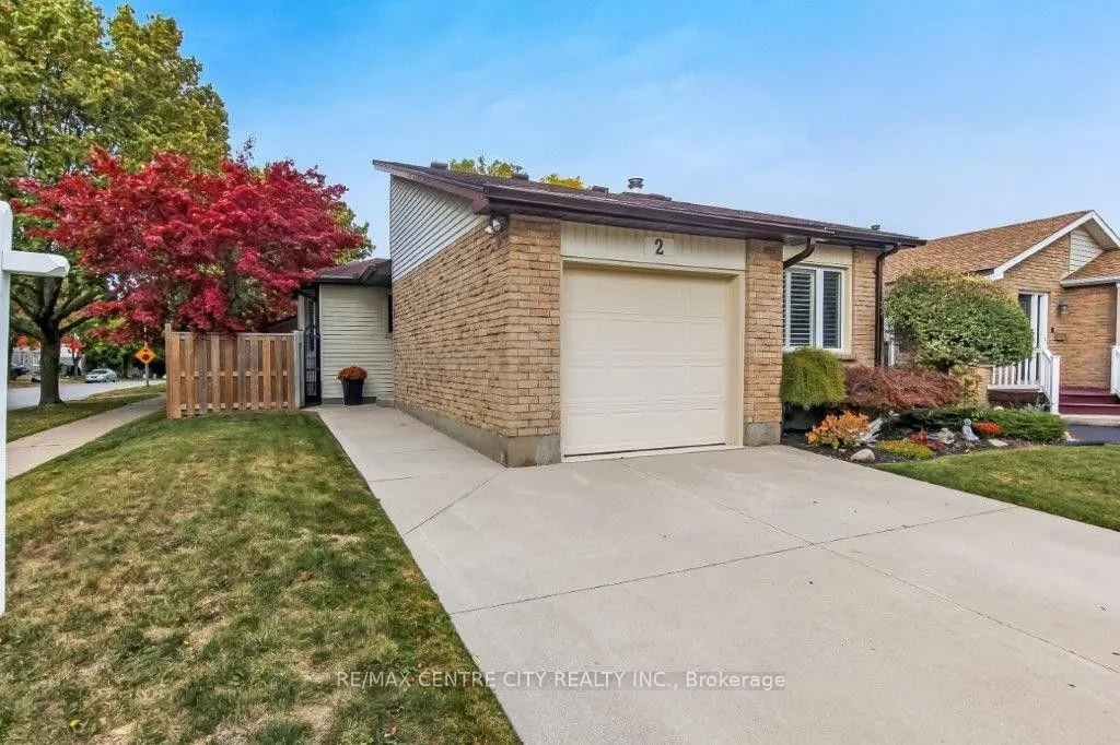 2 Aldersbrook Crescent