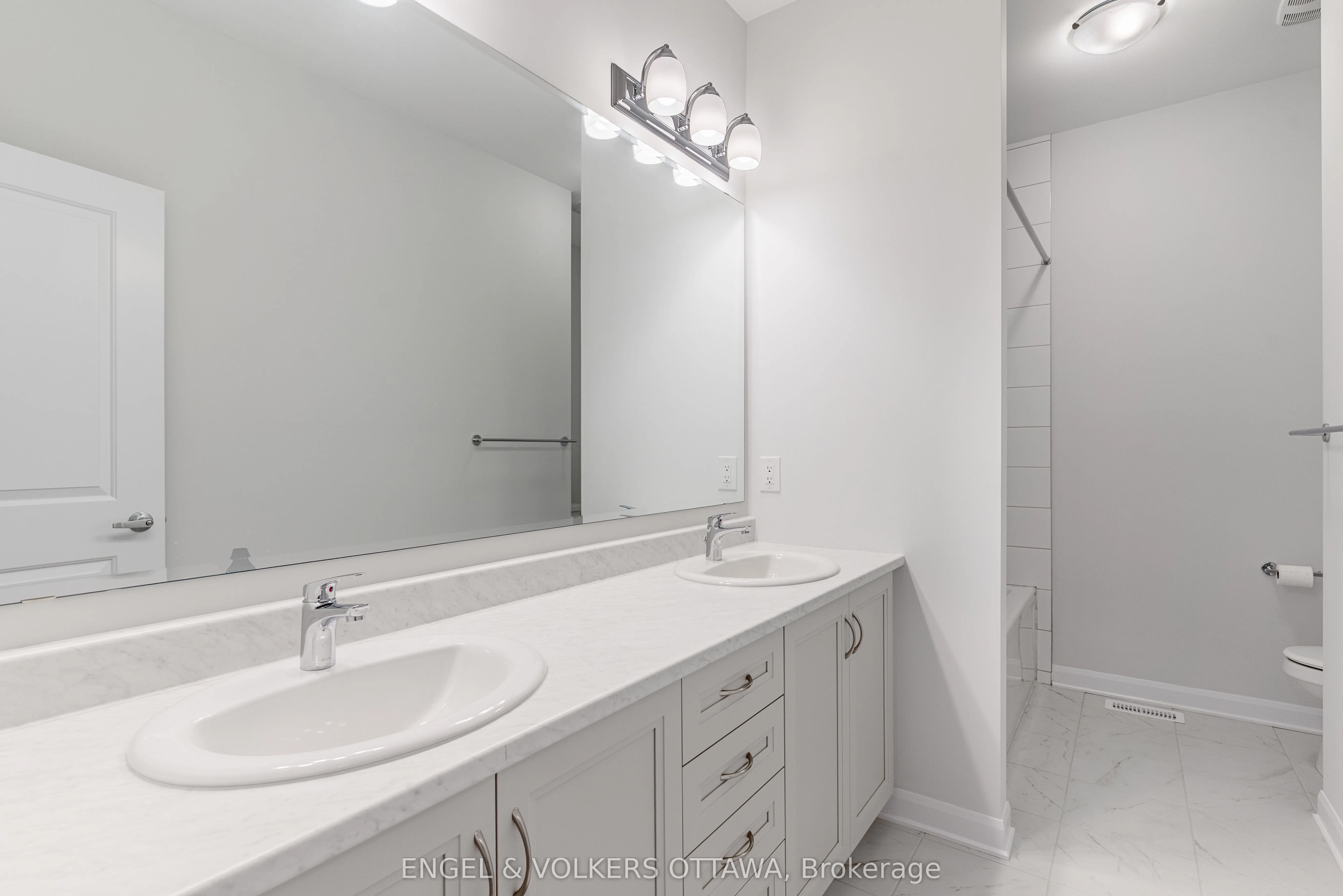 333 Elsie Macgill Walk