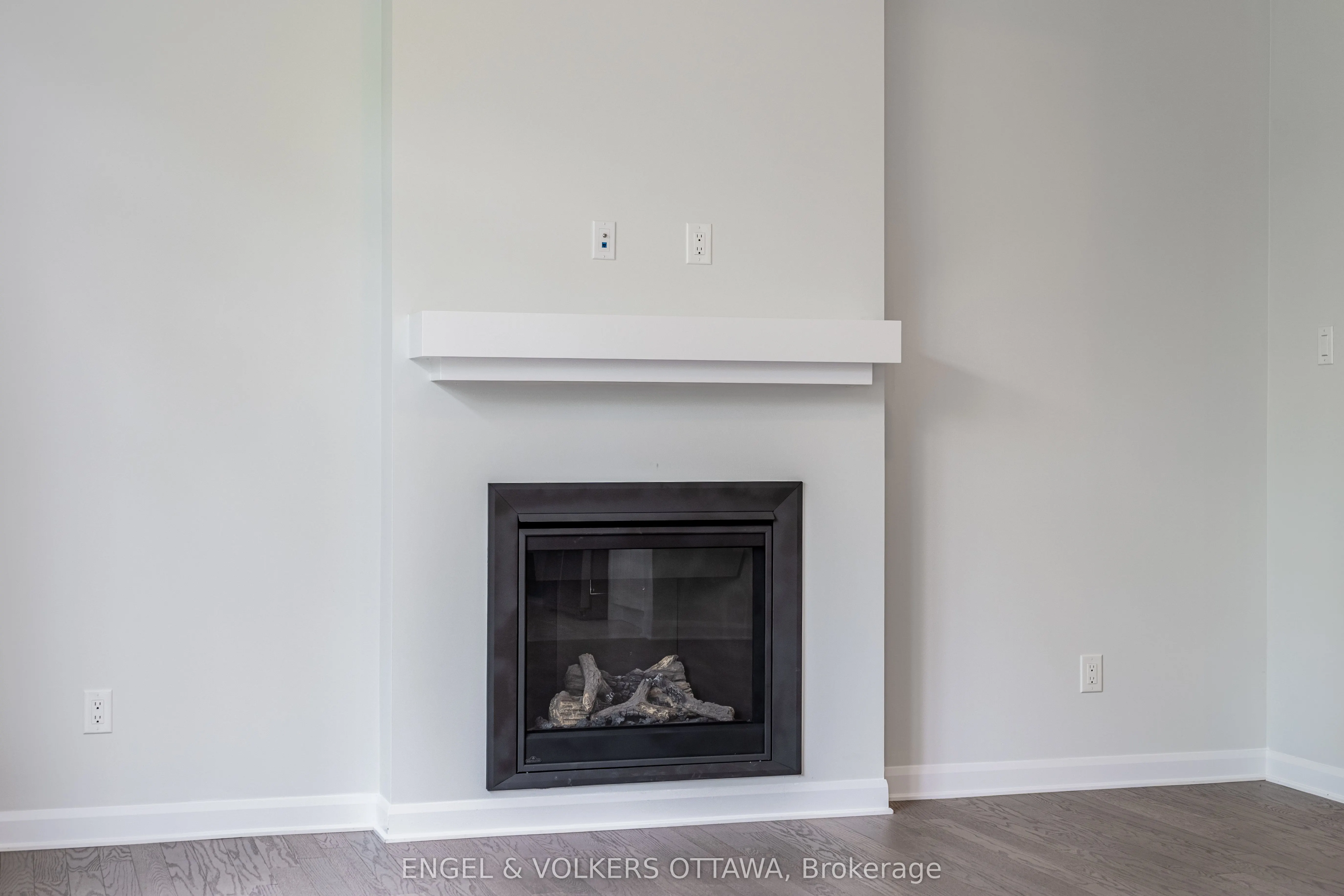 333 Elsie Macgill Walk