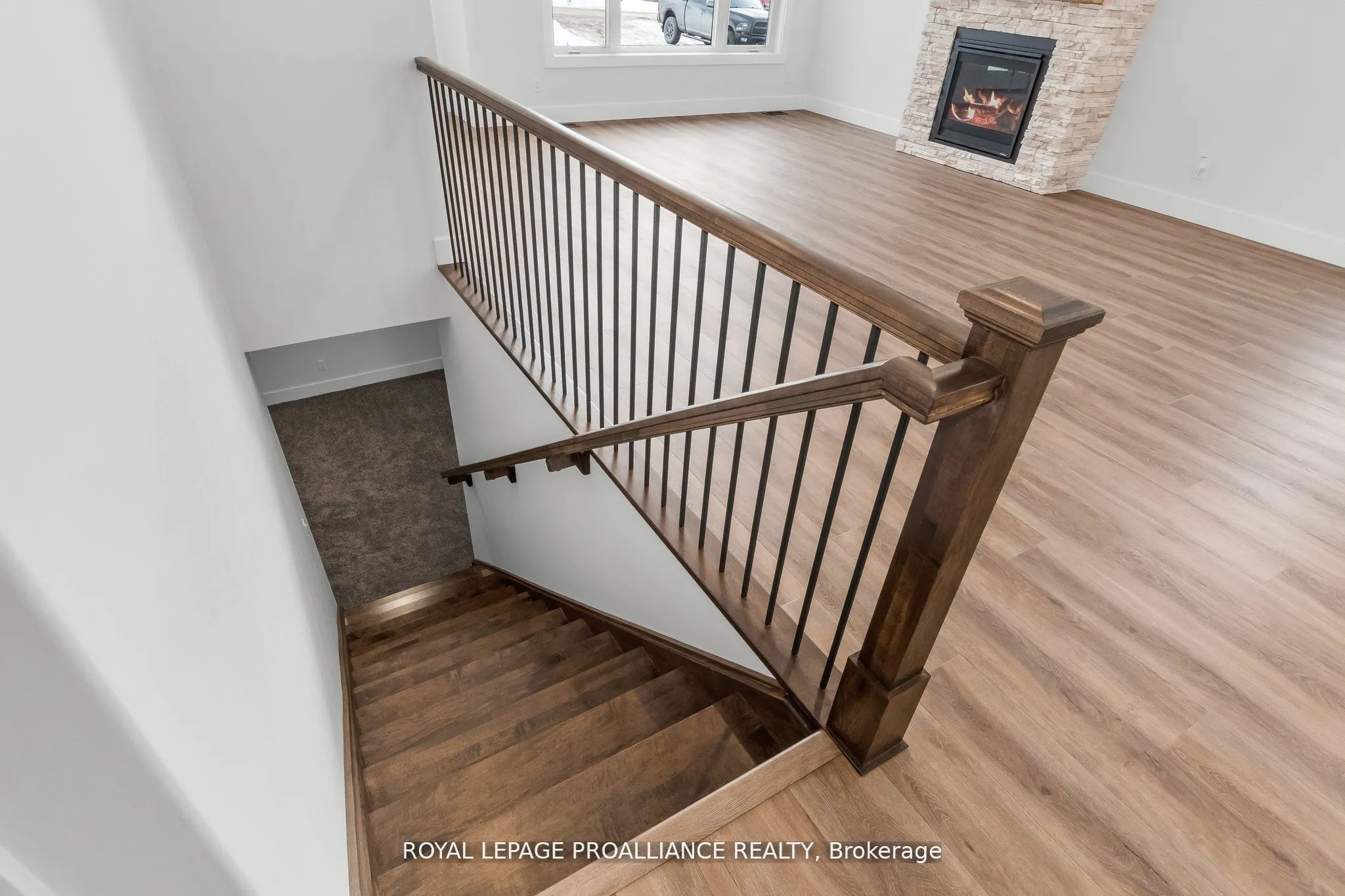 38 Riverside Trail