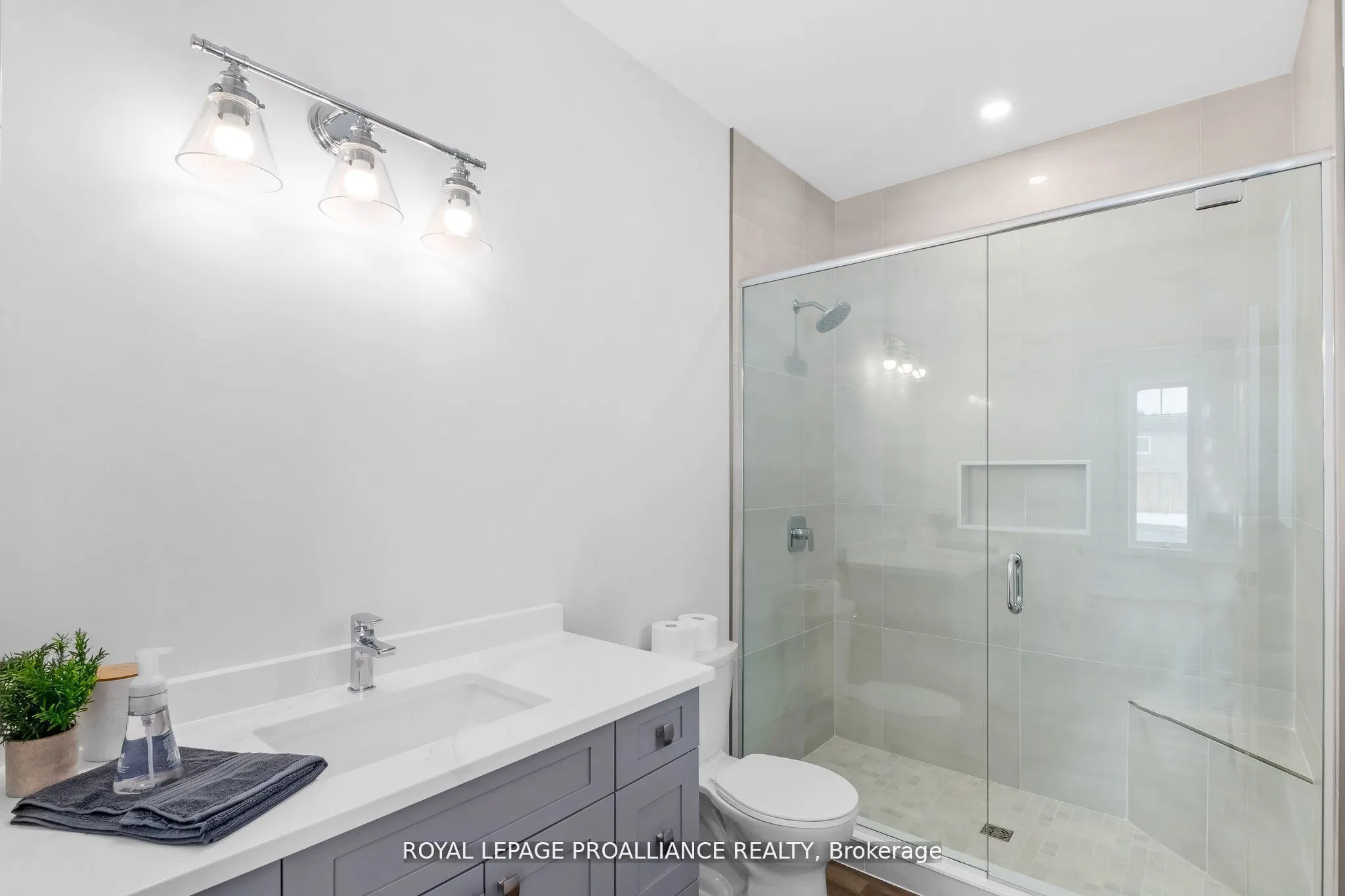 38 Riverside Trail