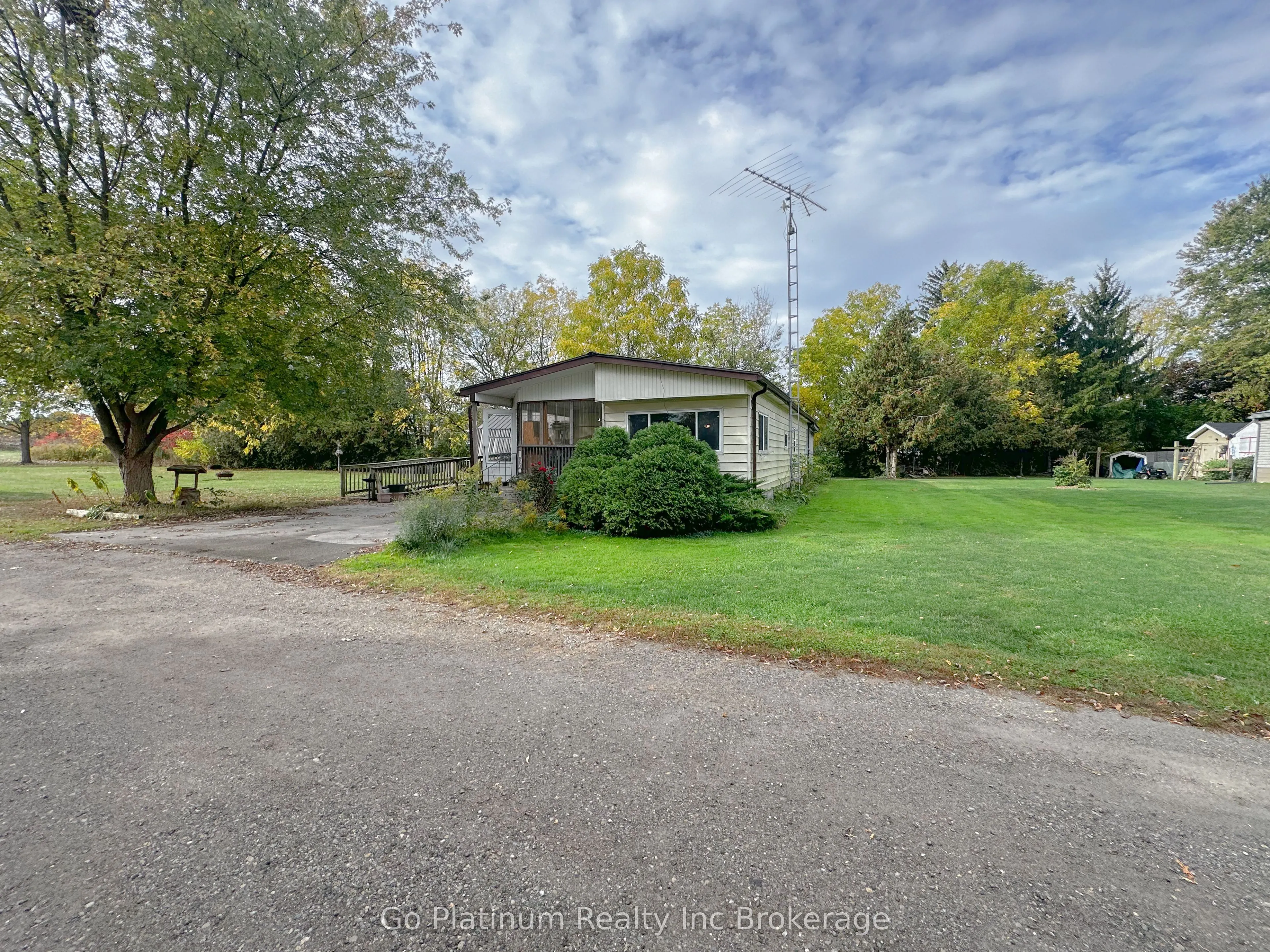 15 (45 Spruce Lane) Oak Lane