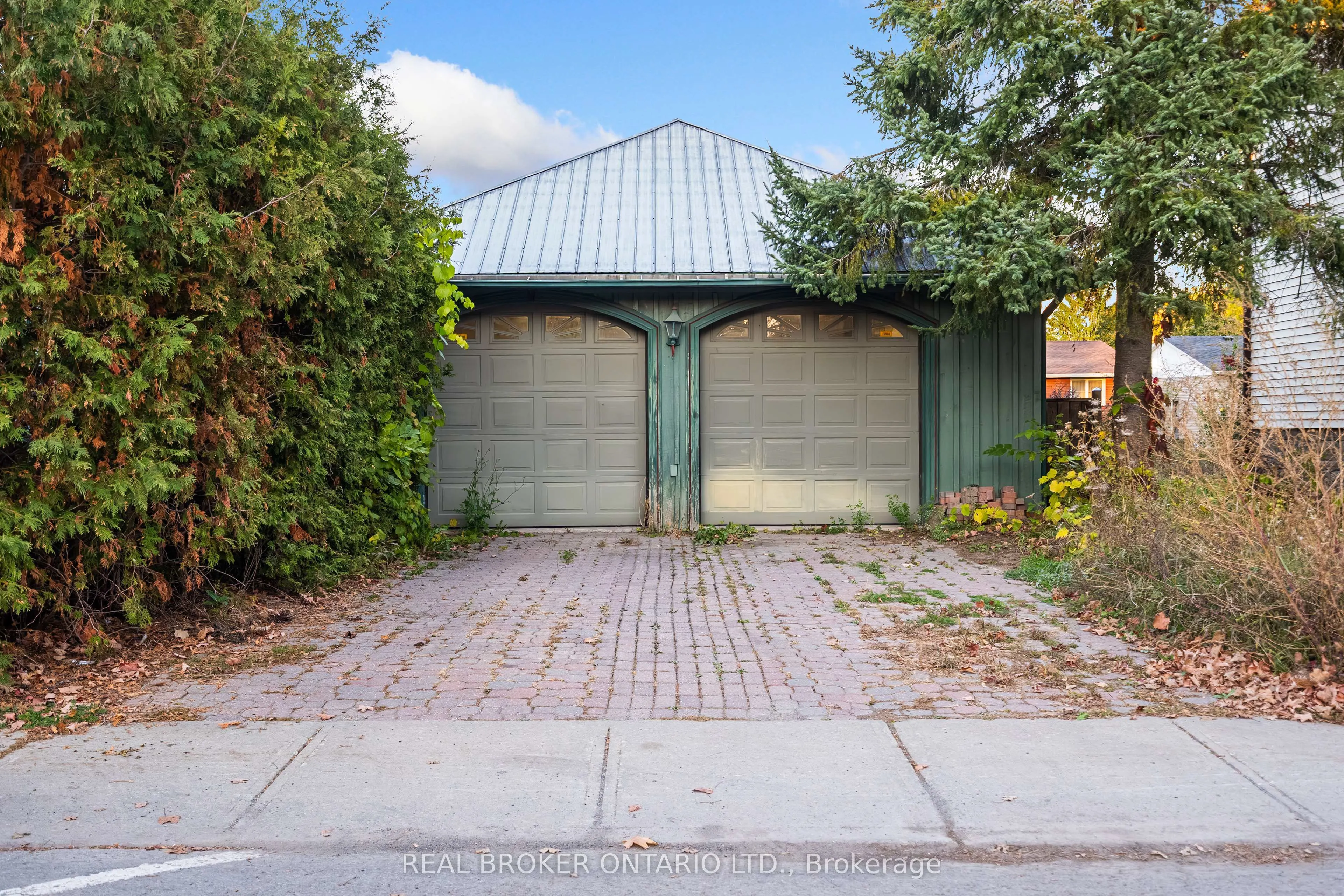 74 LAKE Avenue W