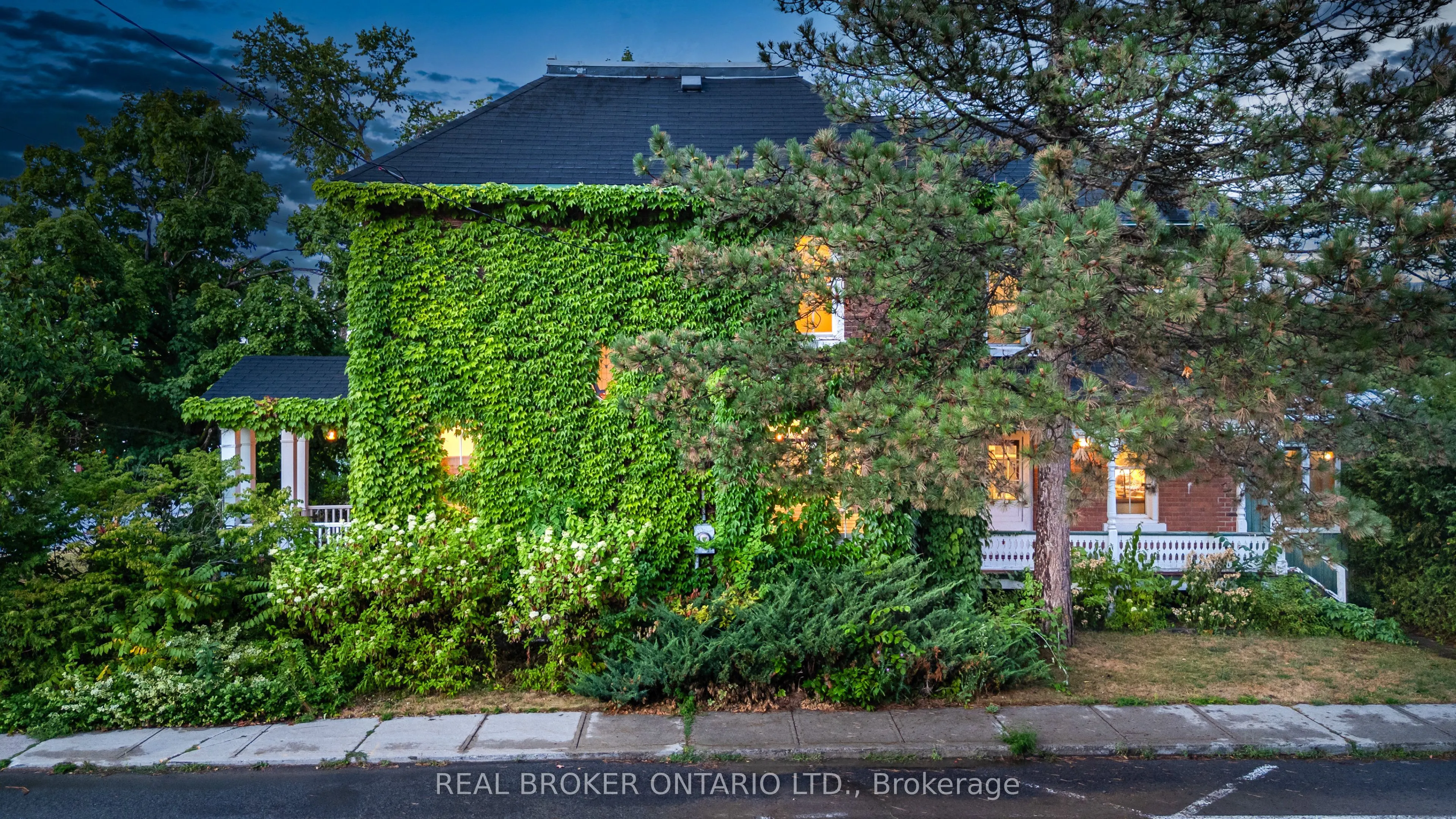 74 LAKE Avenue W