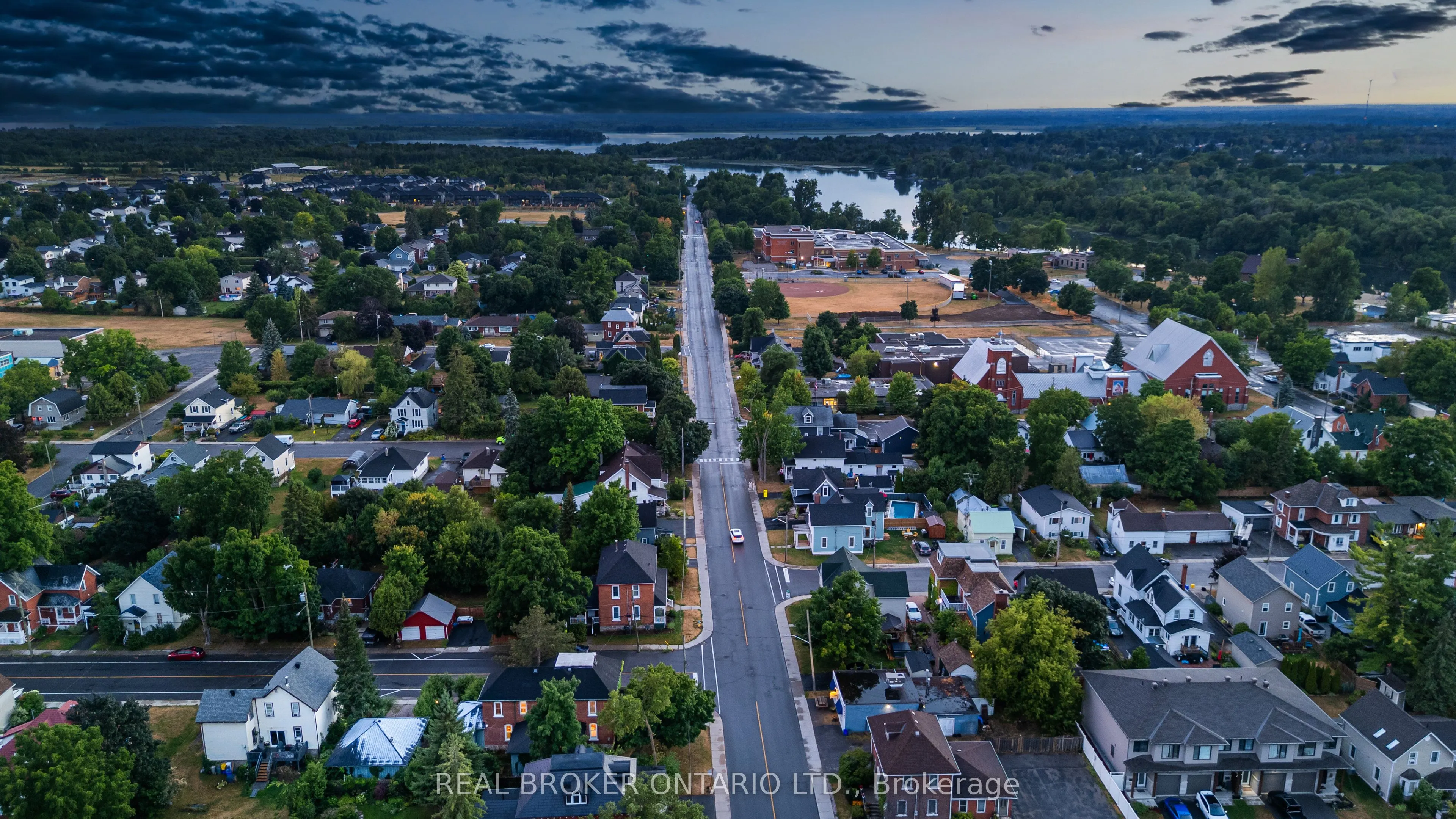 74 LAKE Avenue W