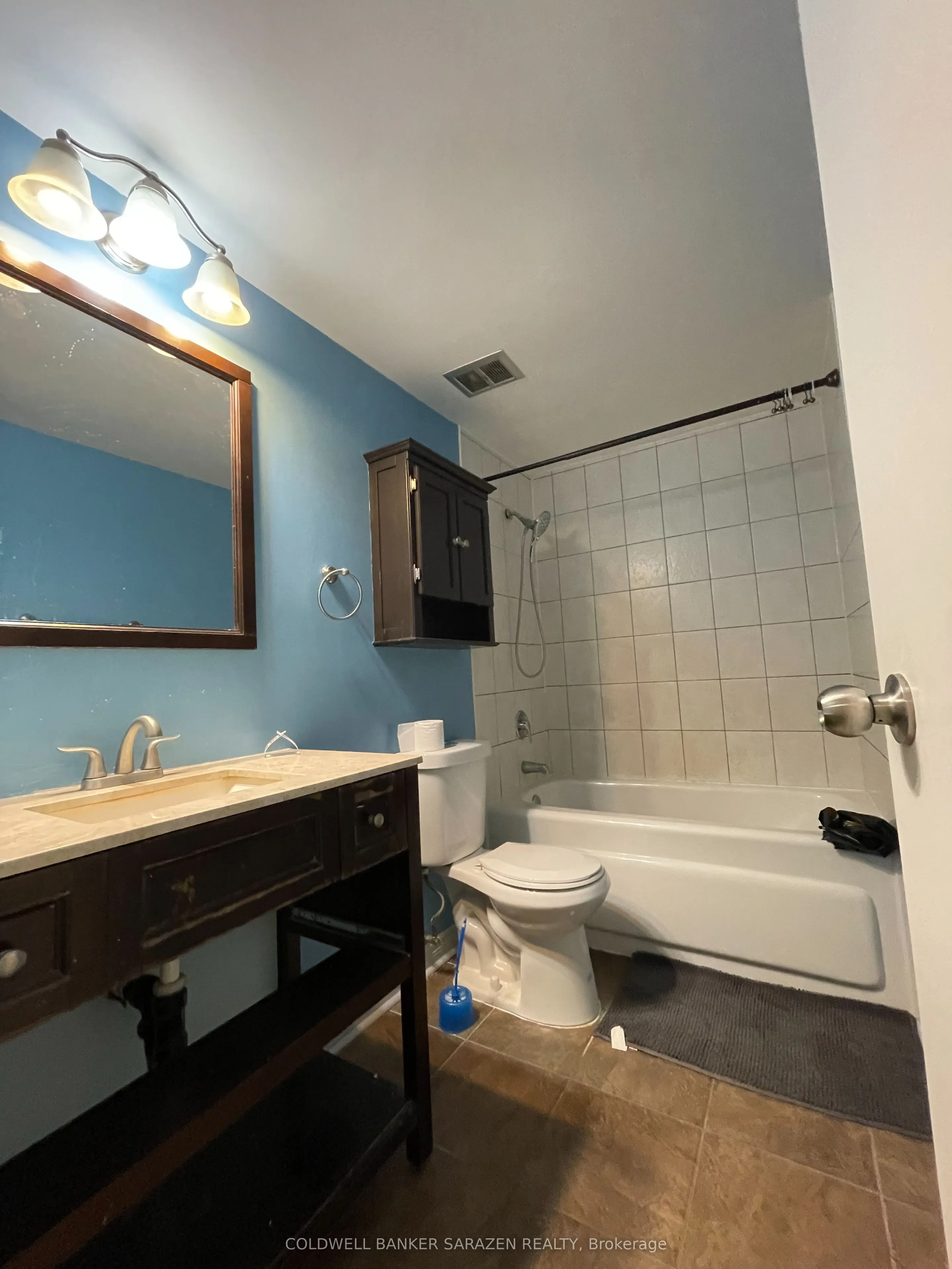 4868 Hendon Way, #10
