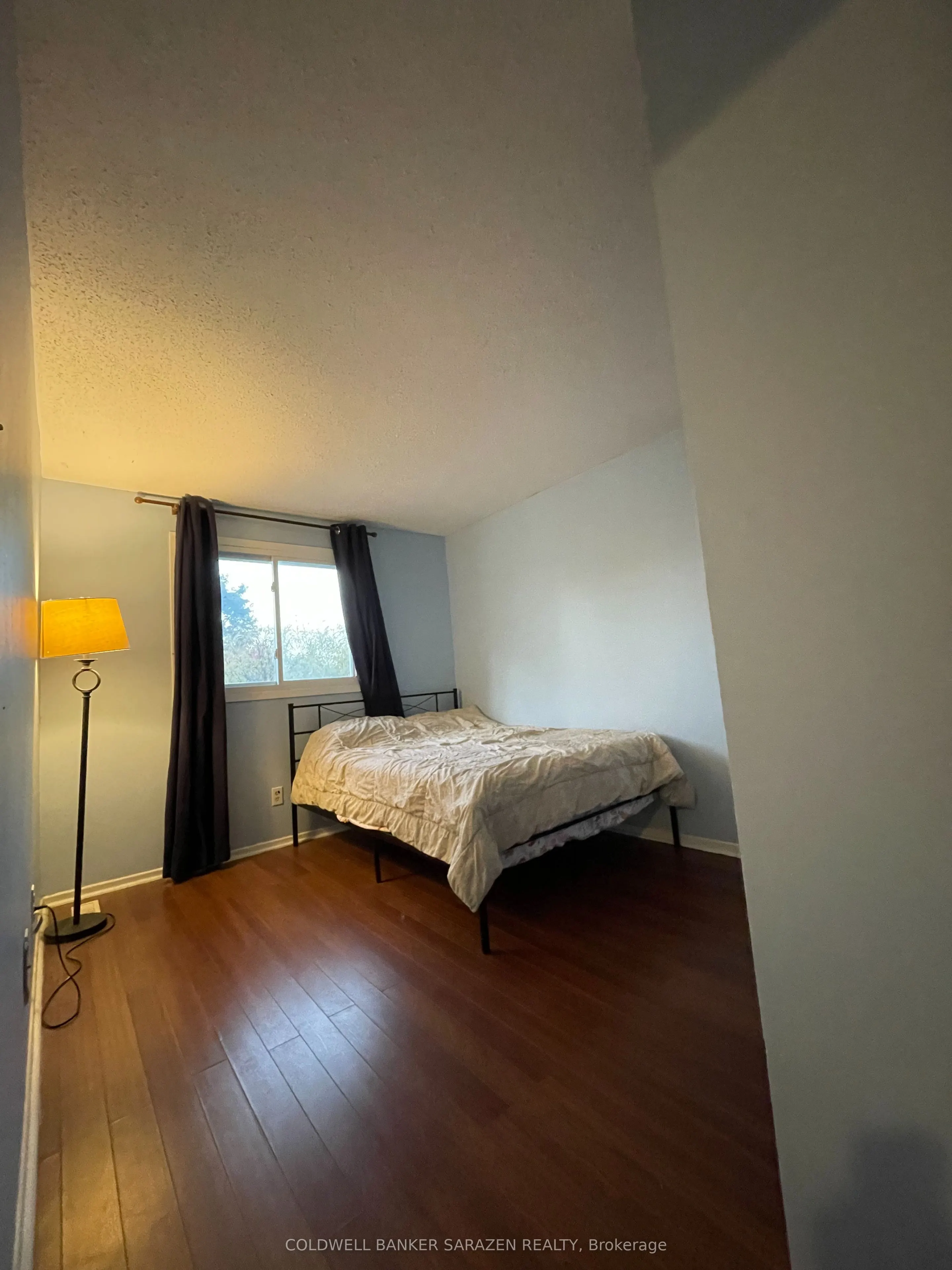 4868 Hendon Way, #10