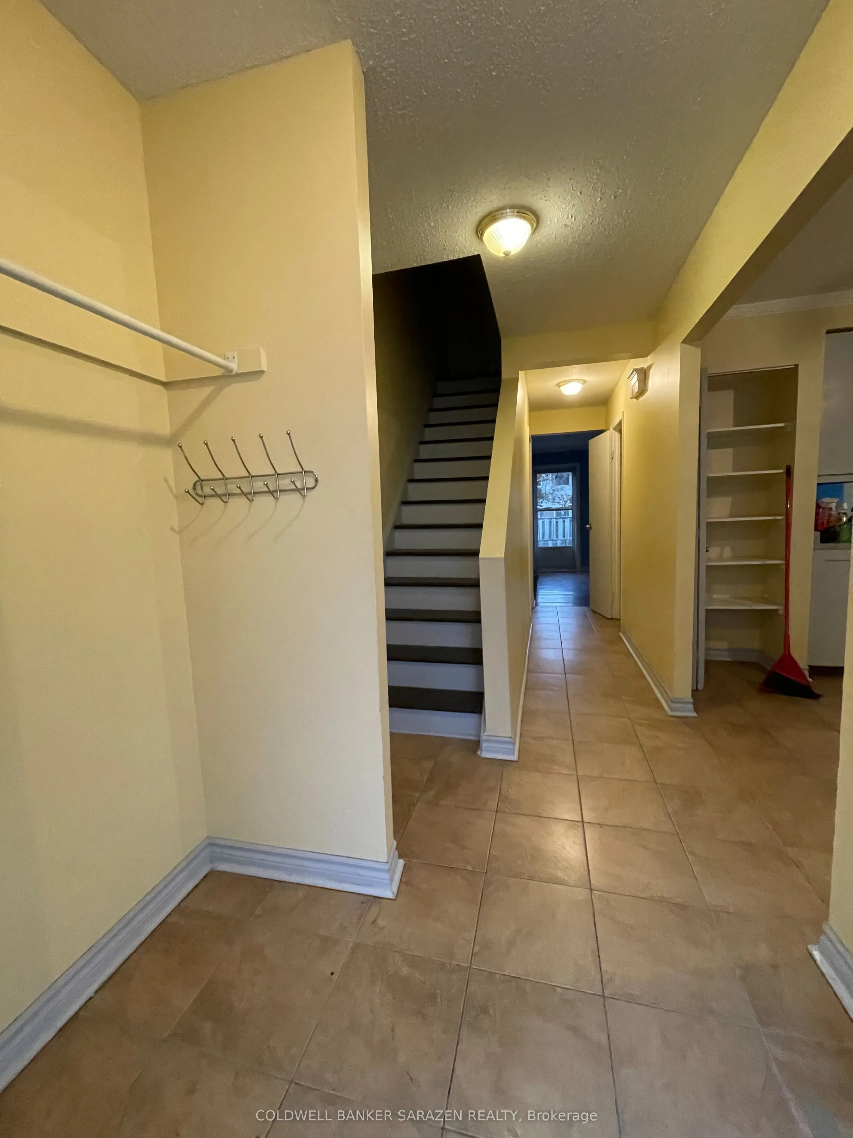 4868 Hendon Way, #10