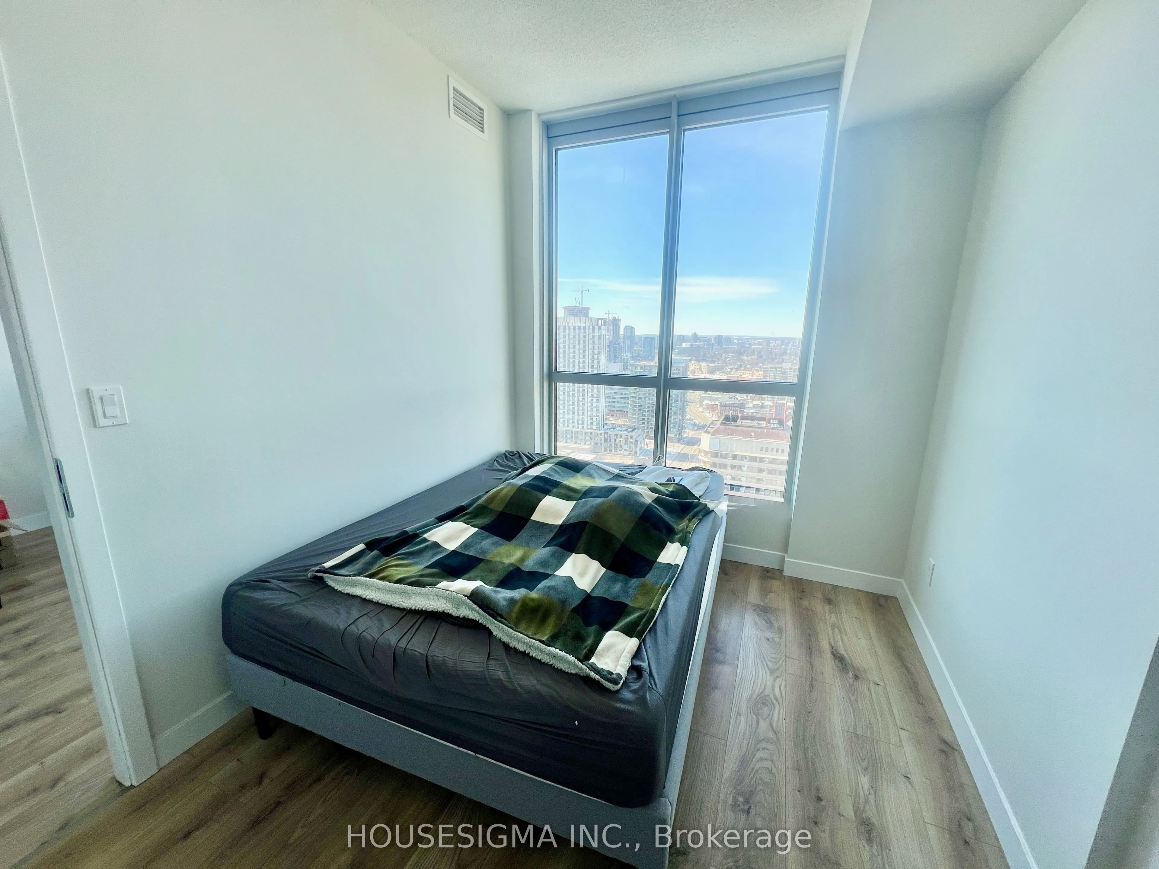 60 Frederick Street, #2408