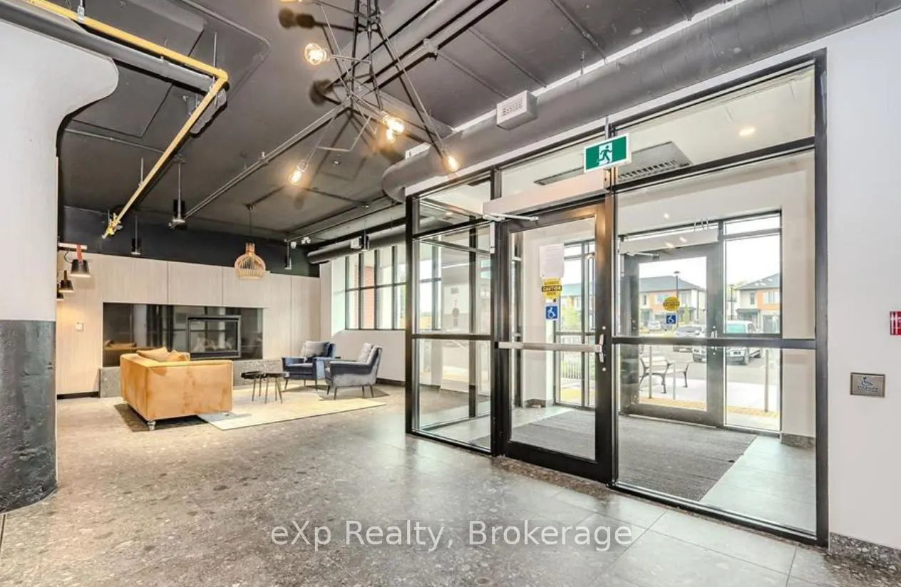 120 HURON Street, #205