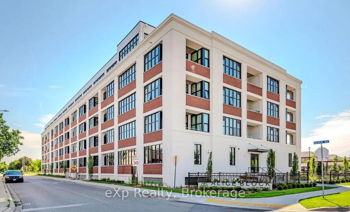 120 HURON Street, #205
