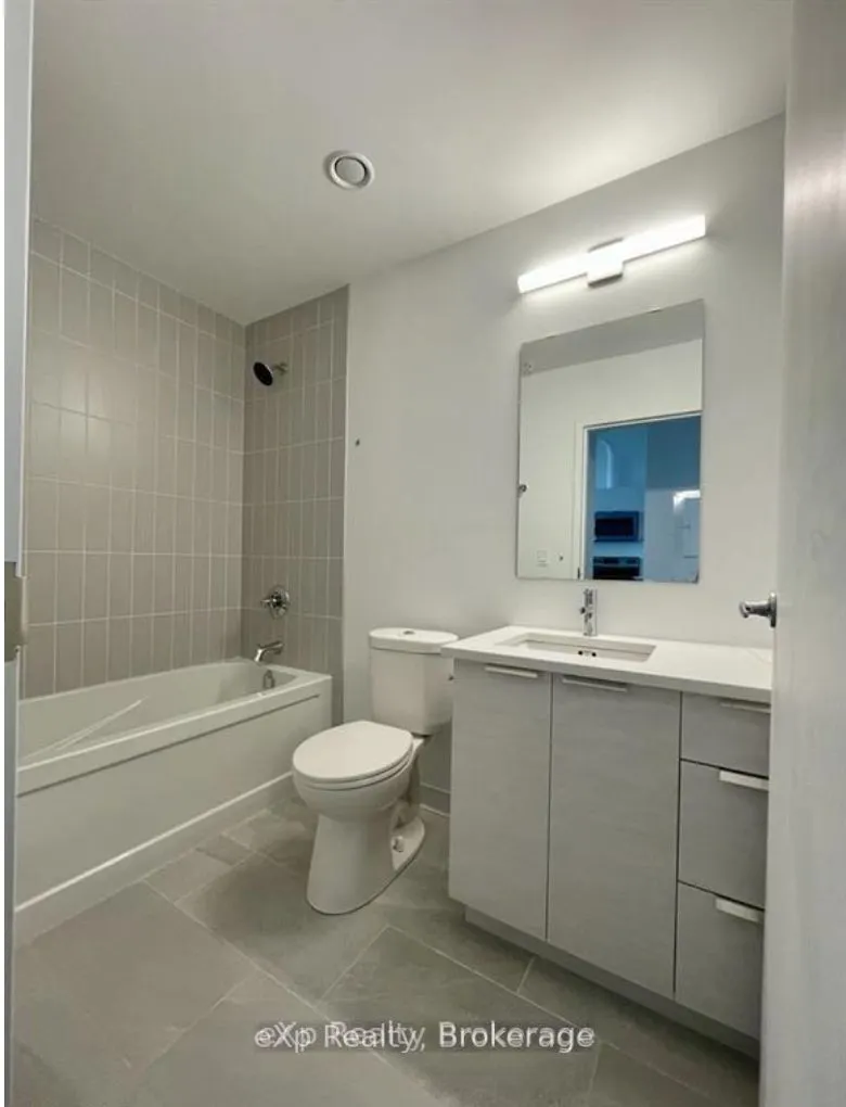 120 HURON Street, #205