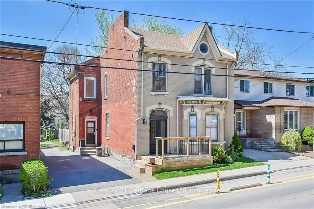 40 Locke Street S