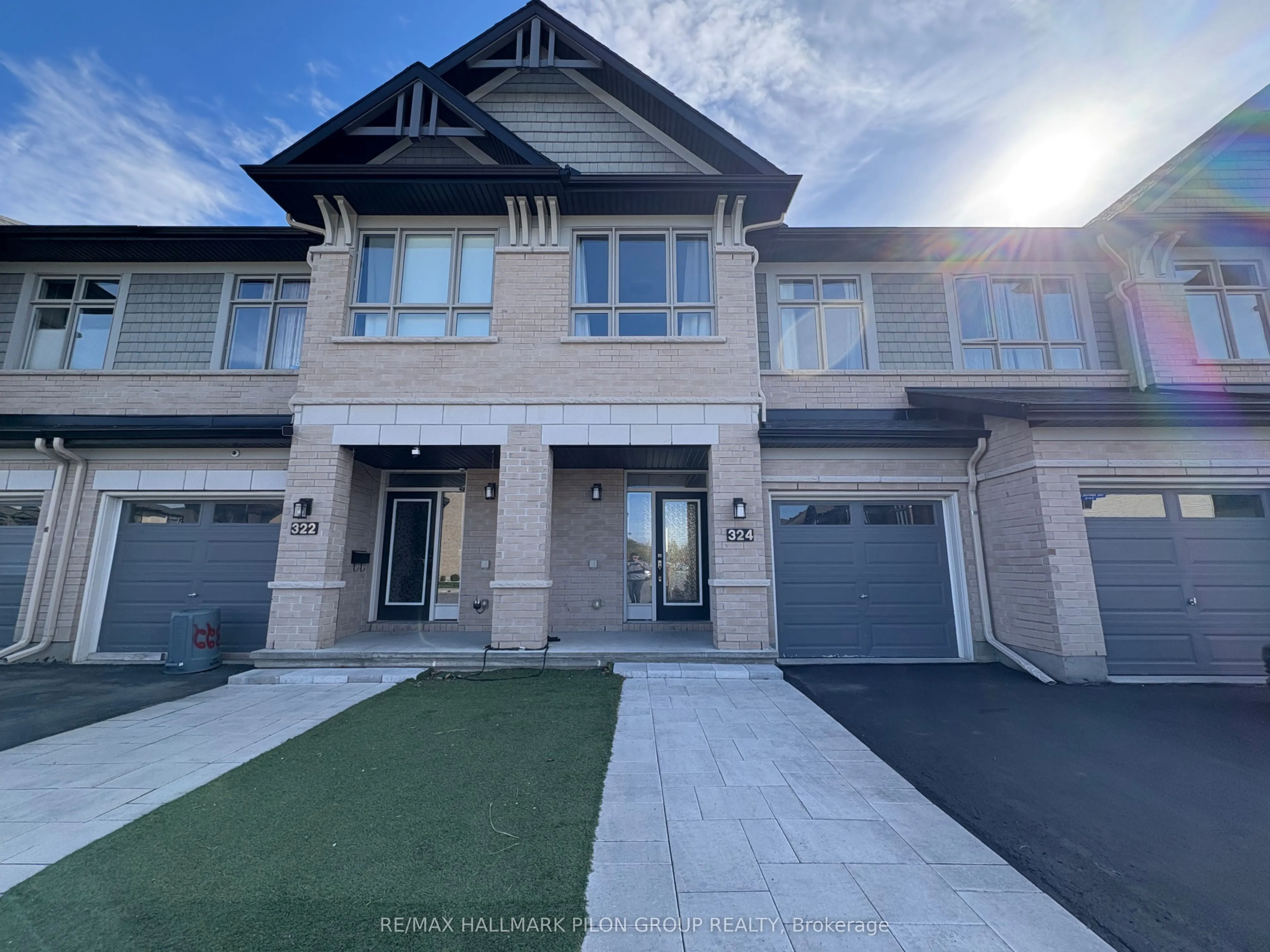 324 Rainrock Crescent