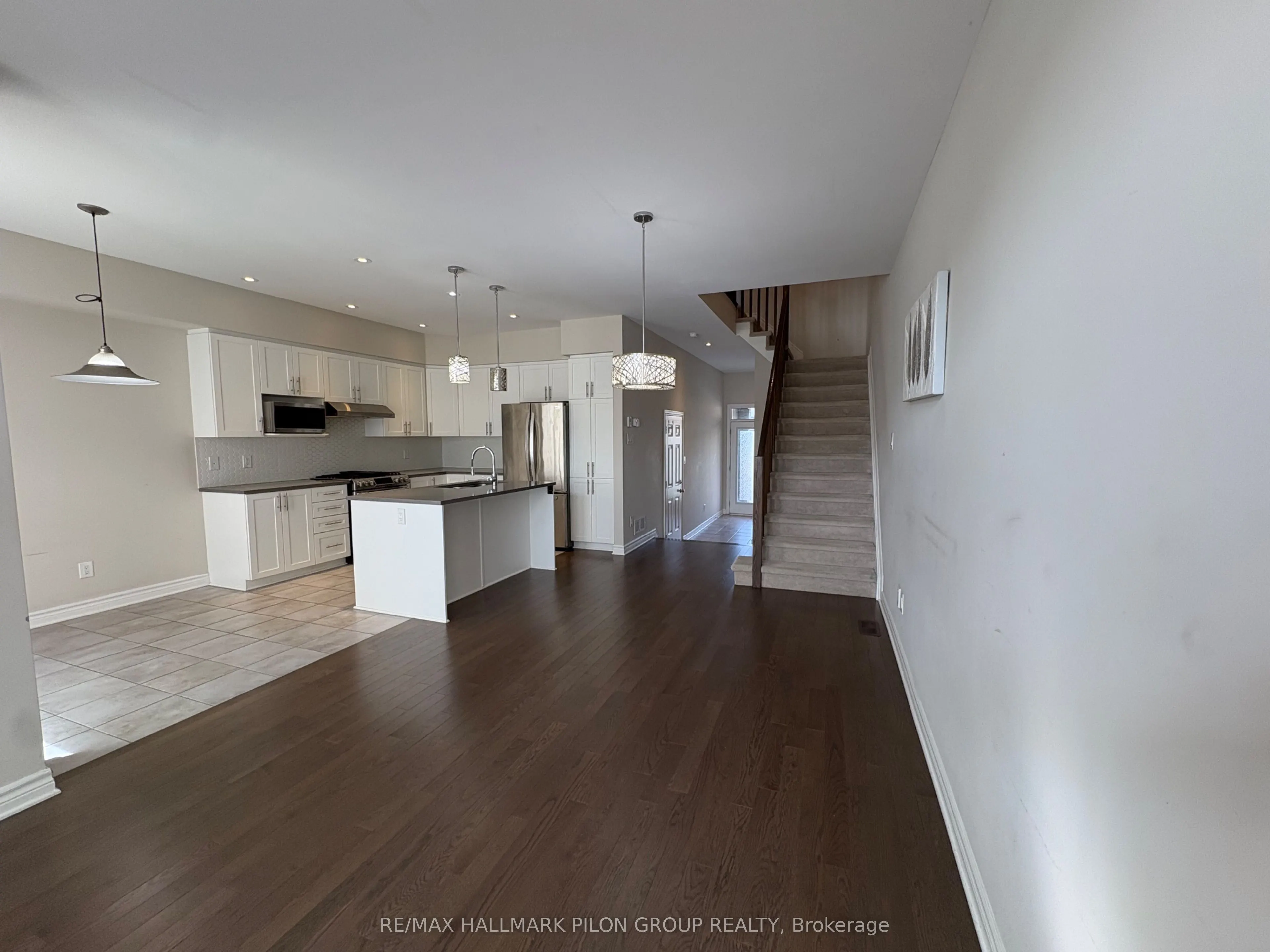 324 Rainrock Crescent