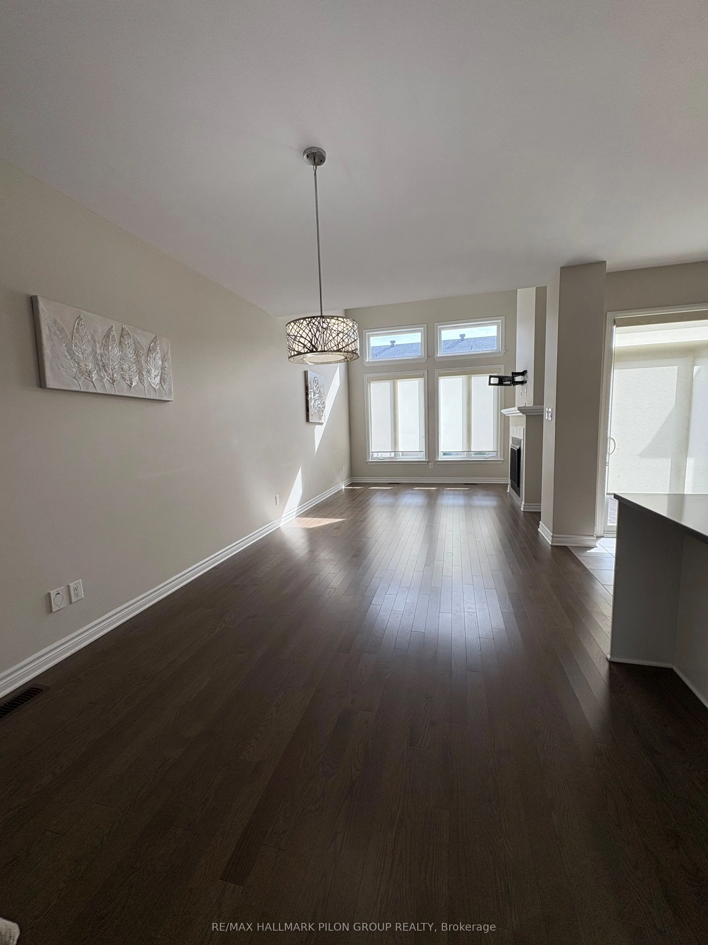 324 Rainrock Crescent