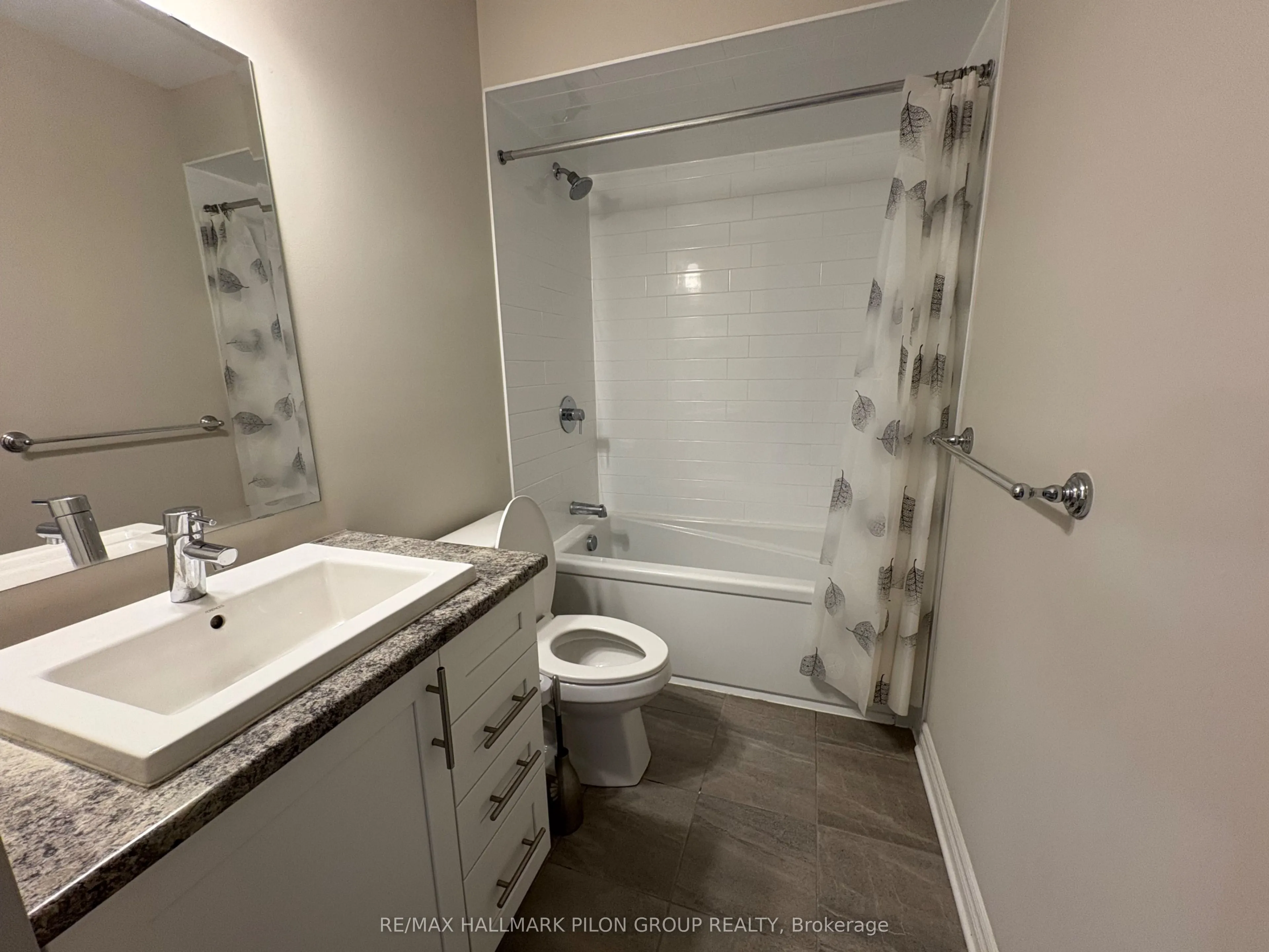 324 Rainrock Crescent