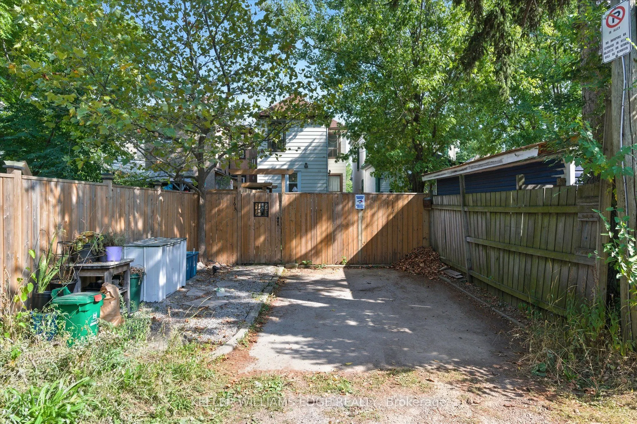 163 Grosvenor Avenue N