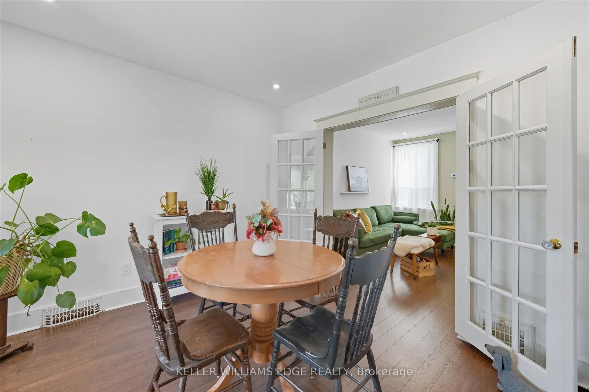 163 Grosvenor Avenue N