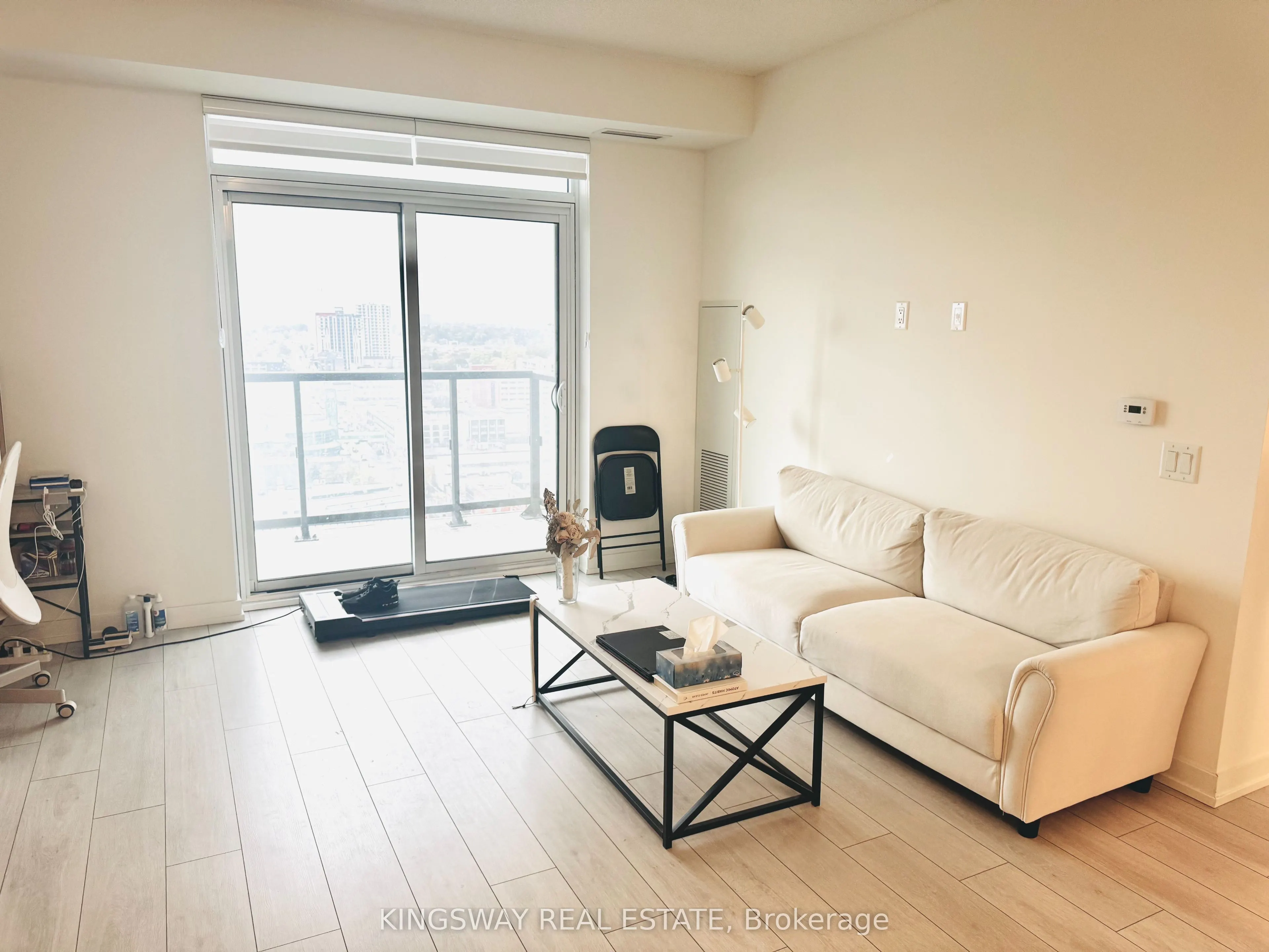 55 Duke Street W, #1807