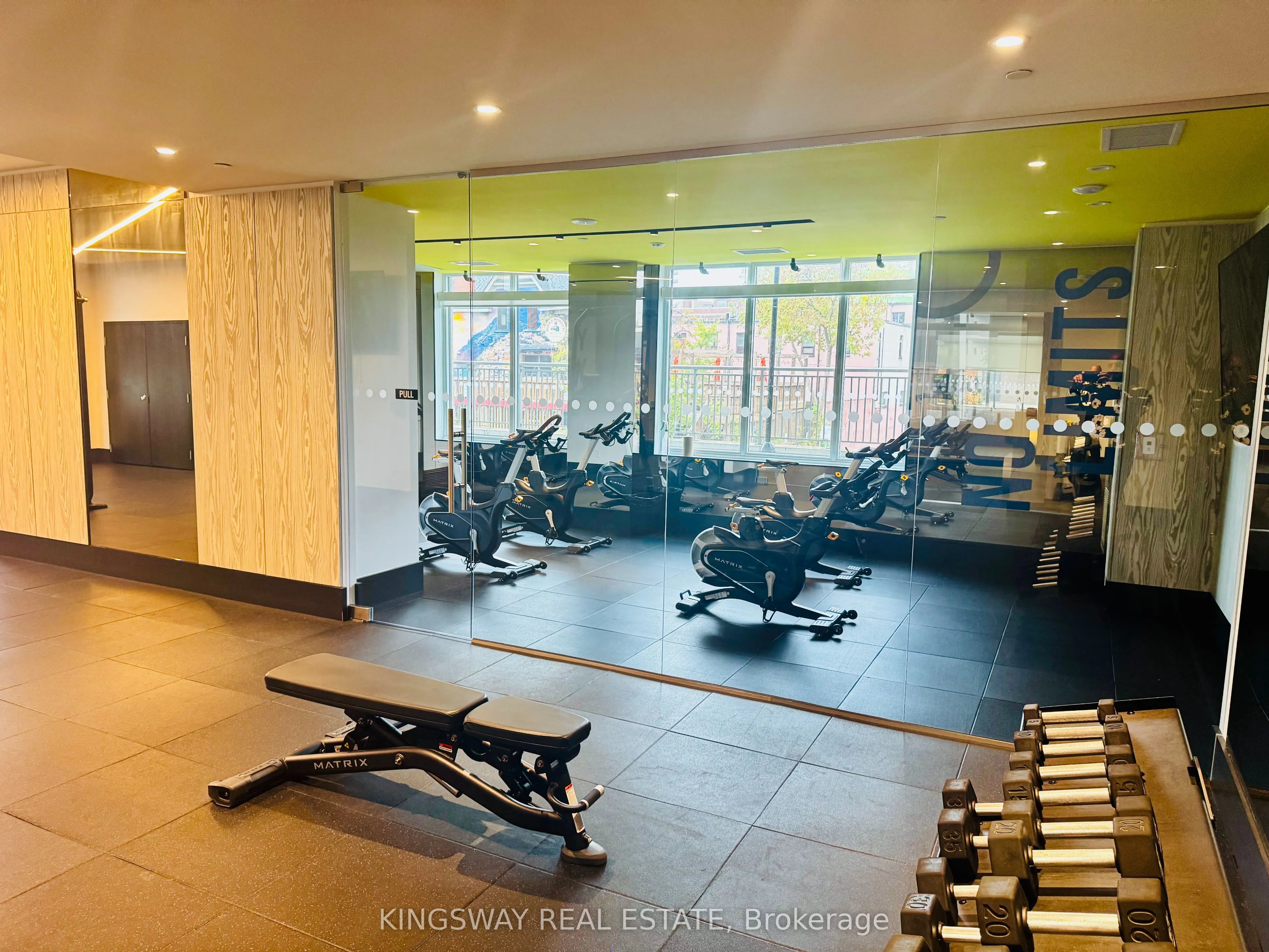 55 Duke Street W, #1807