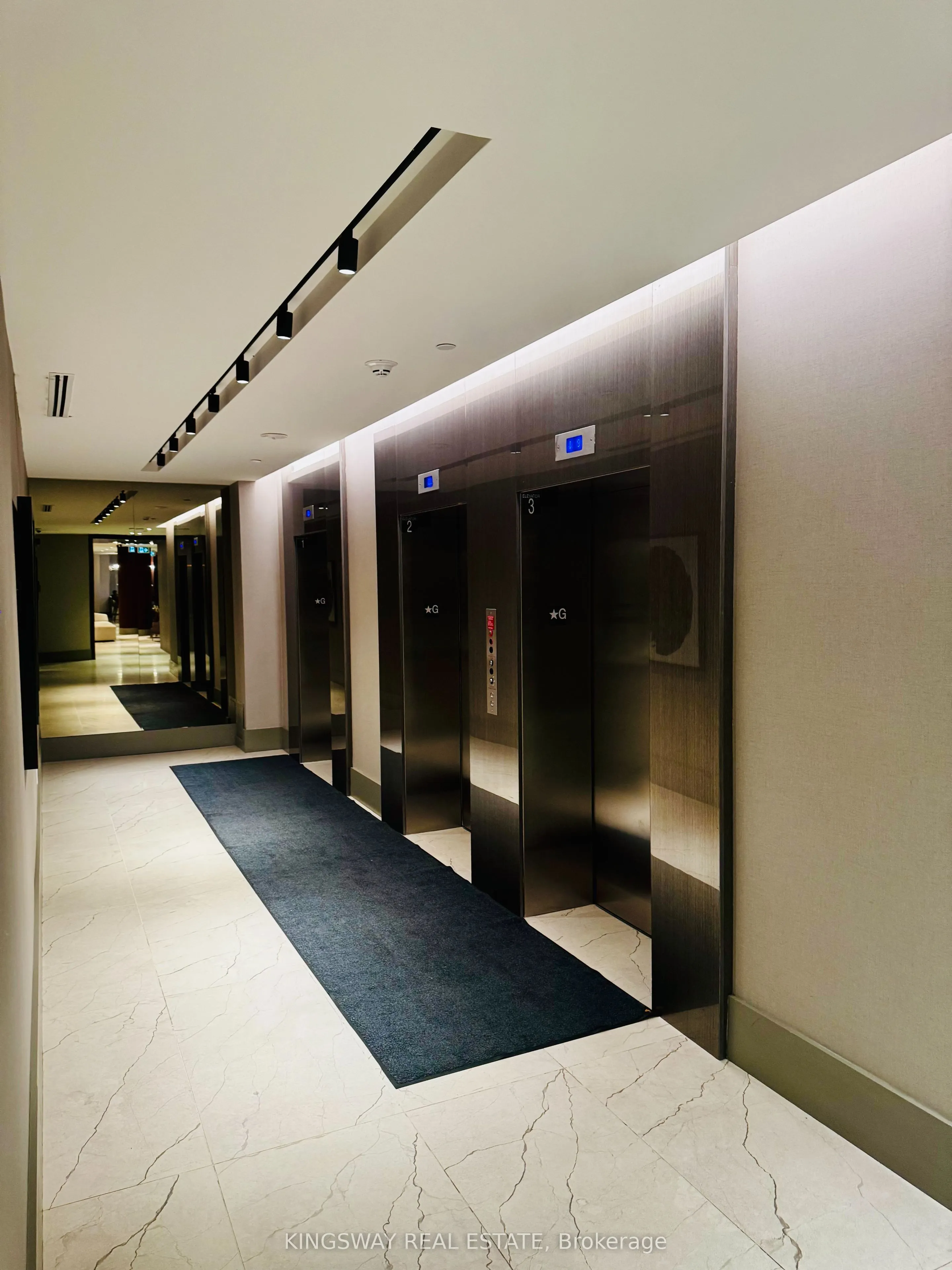 55 Duke Street W, #1807
