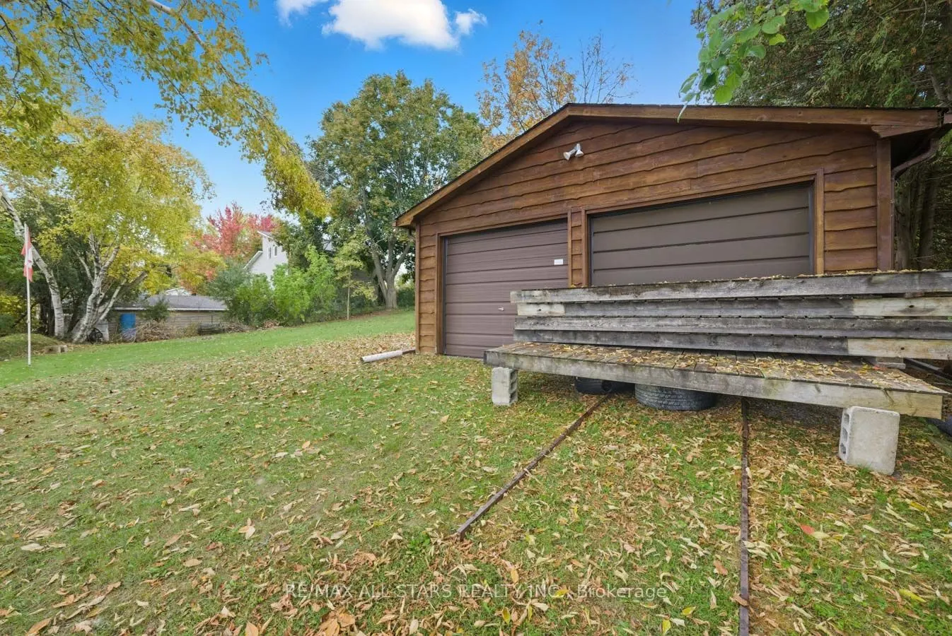 94 Plum Point Lane