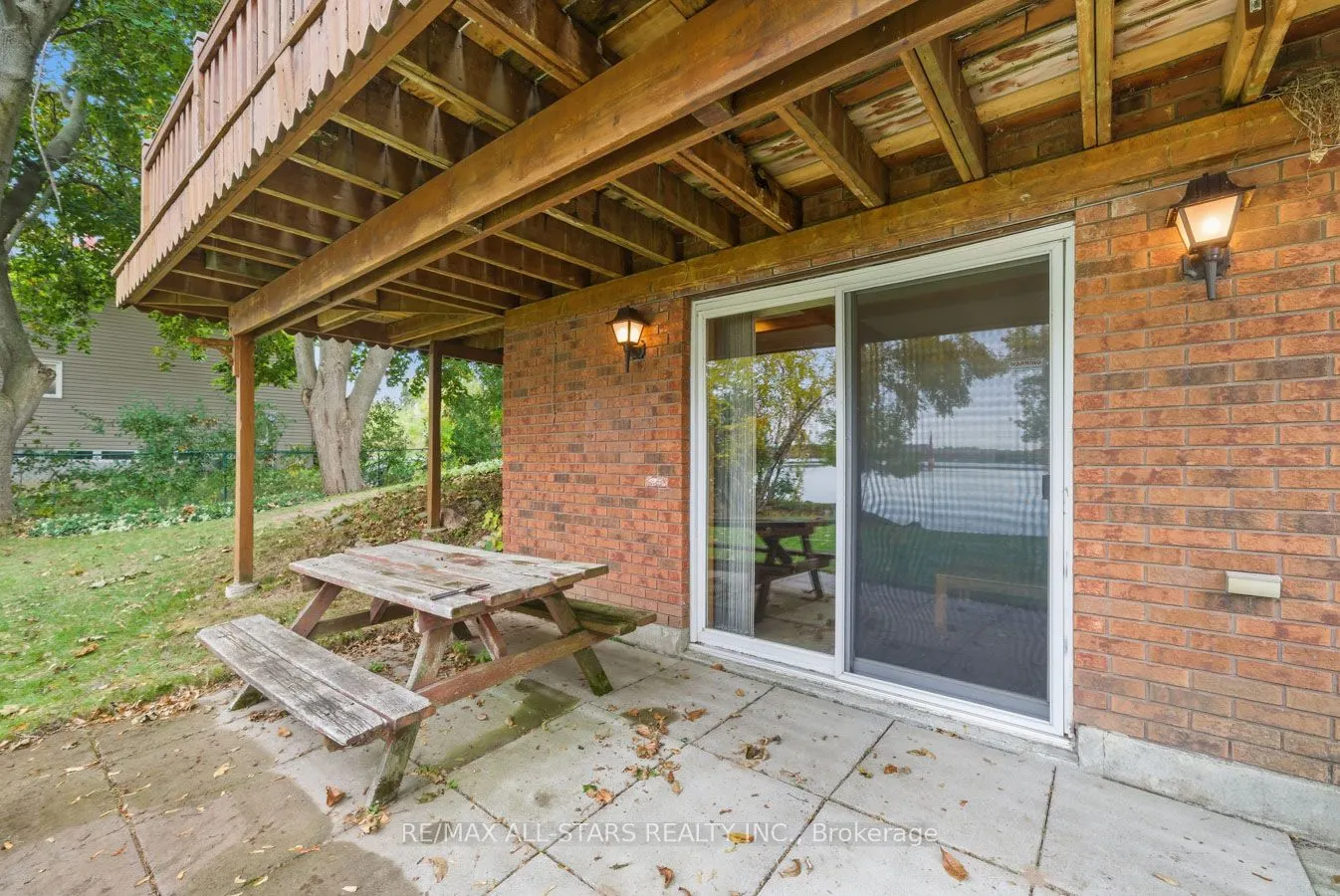 94 Plum Point Lane