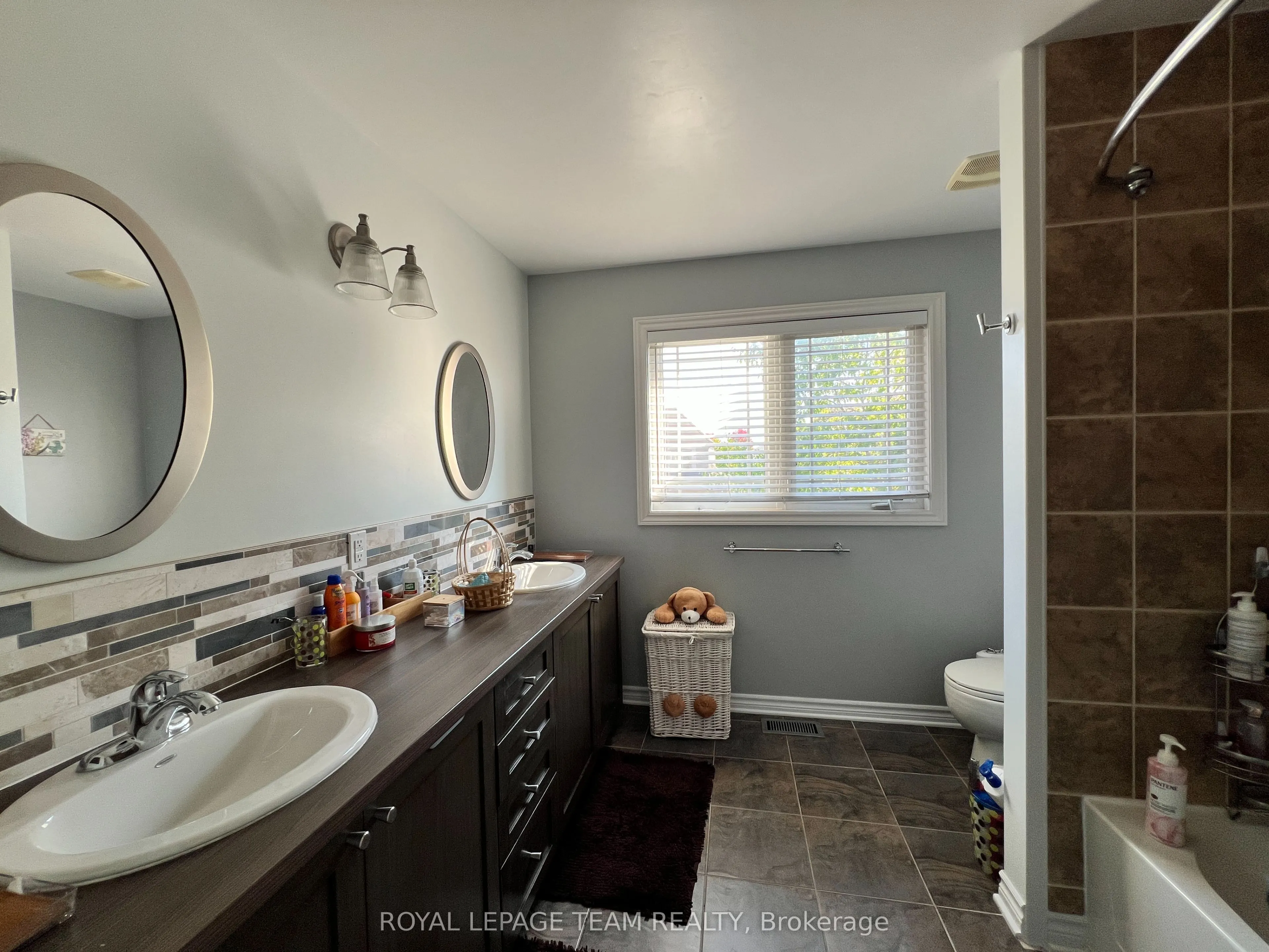129 TAPESTRY Drive