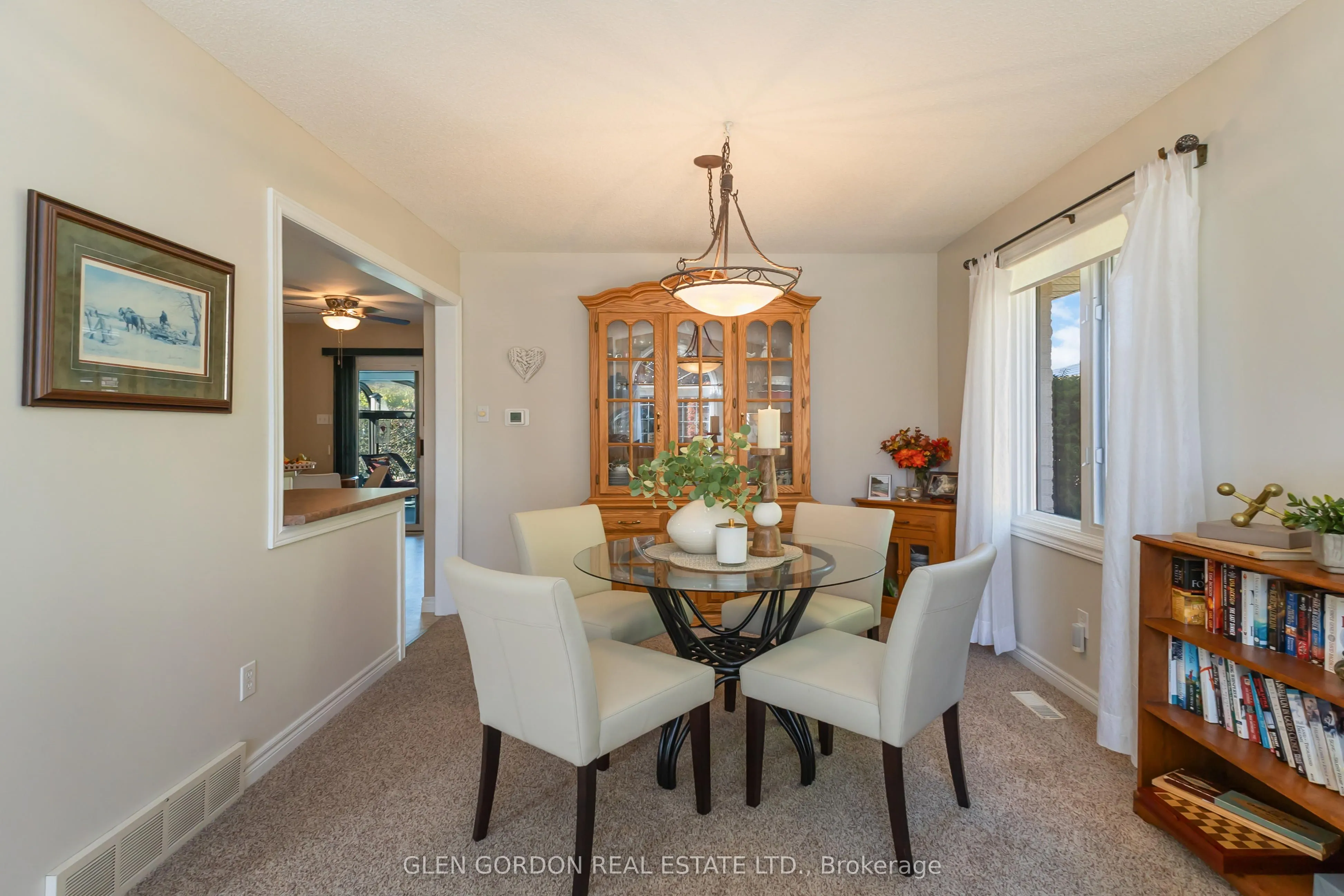 71 Parkview Crescent