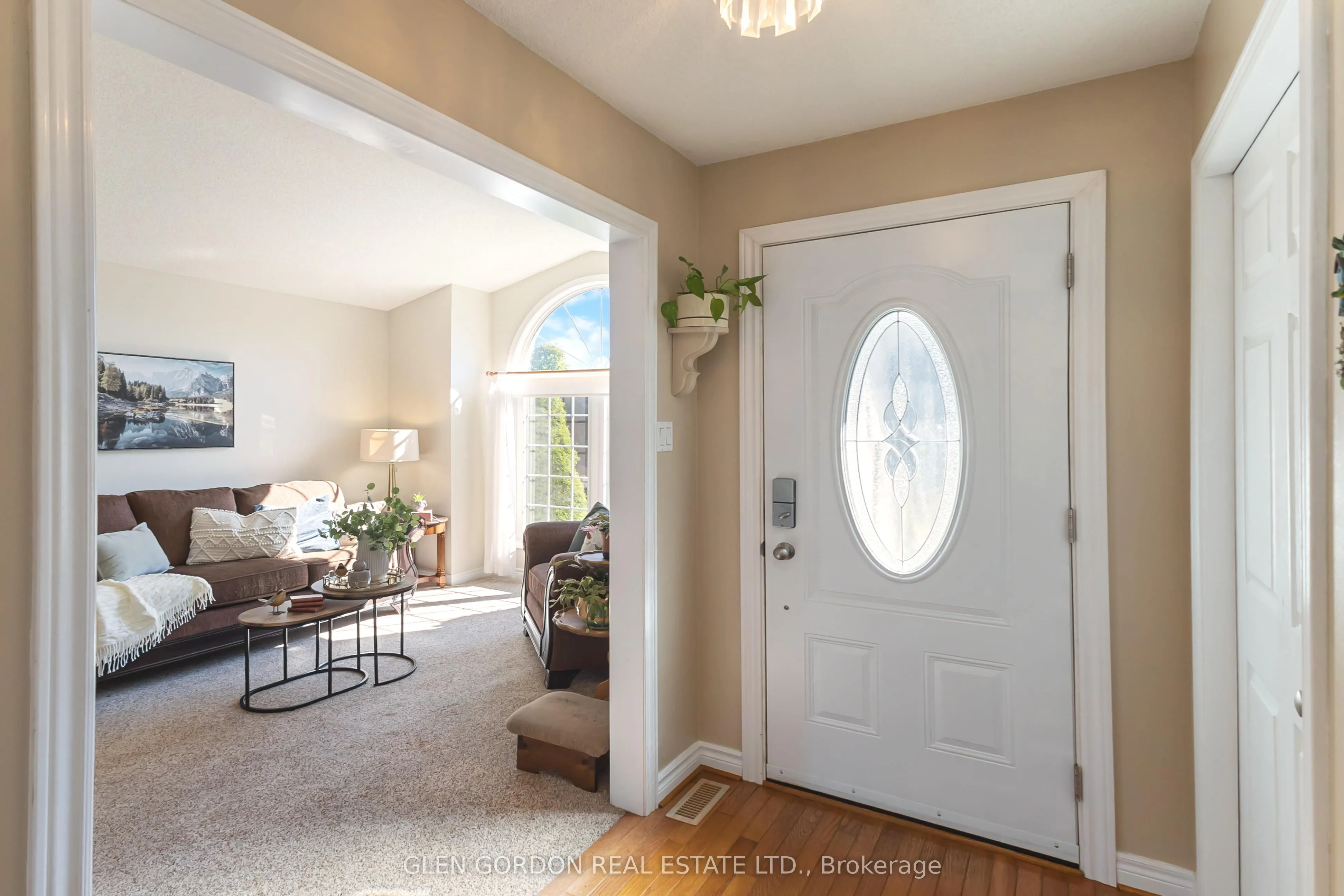 71 Parkview Crescent