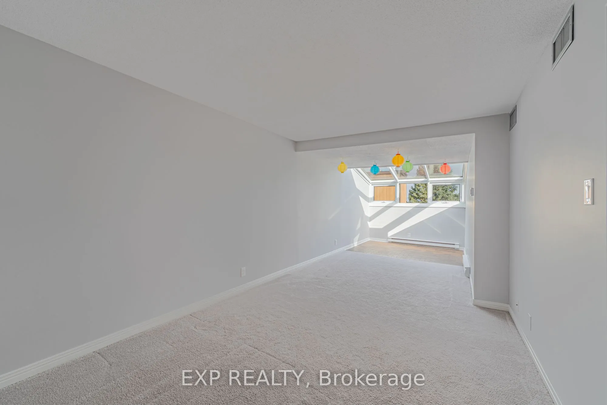 208 STRATAS Court, #208