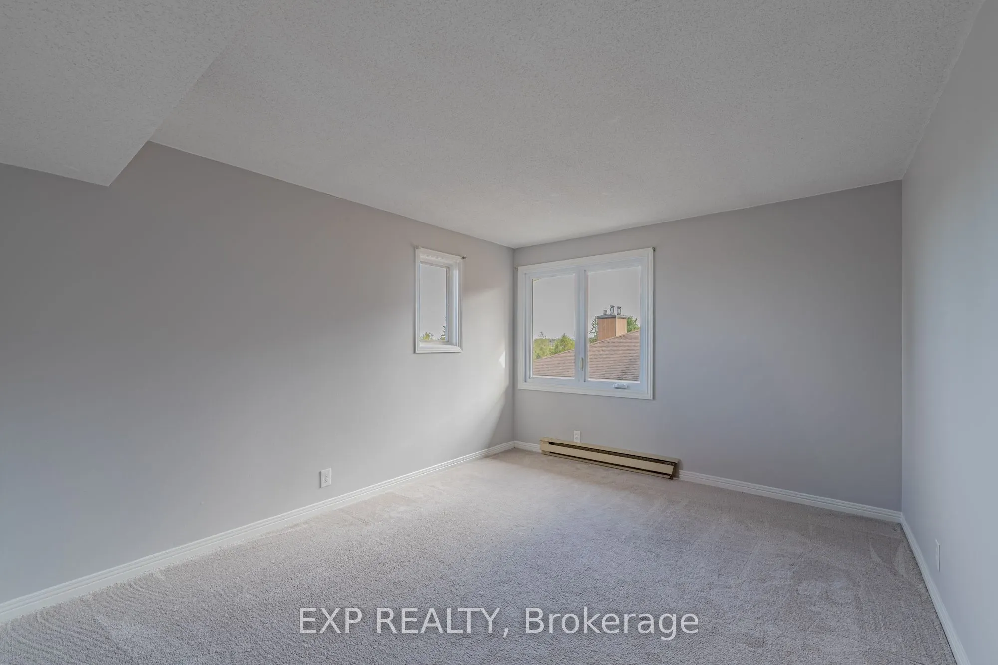 208 STRATAS Court, #208