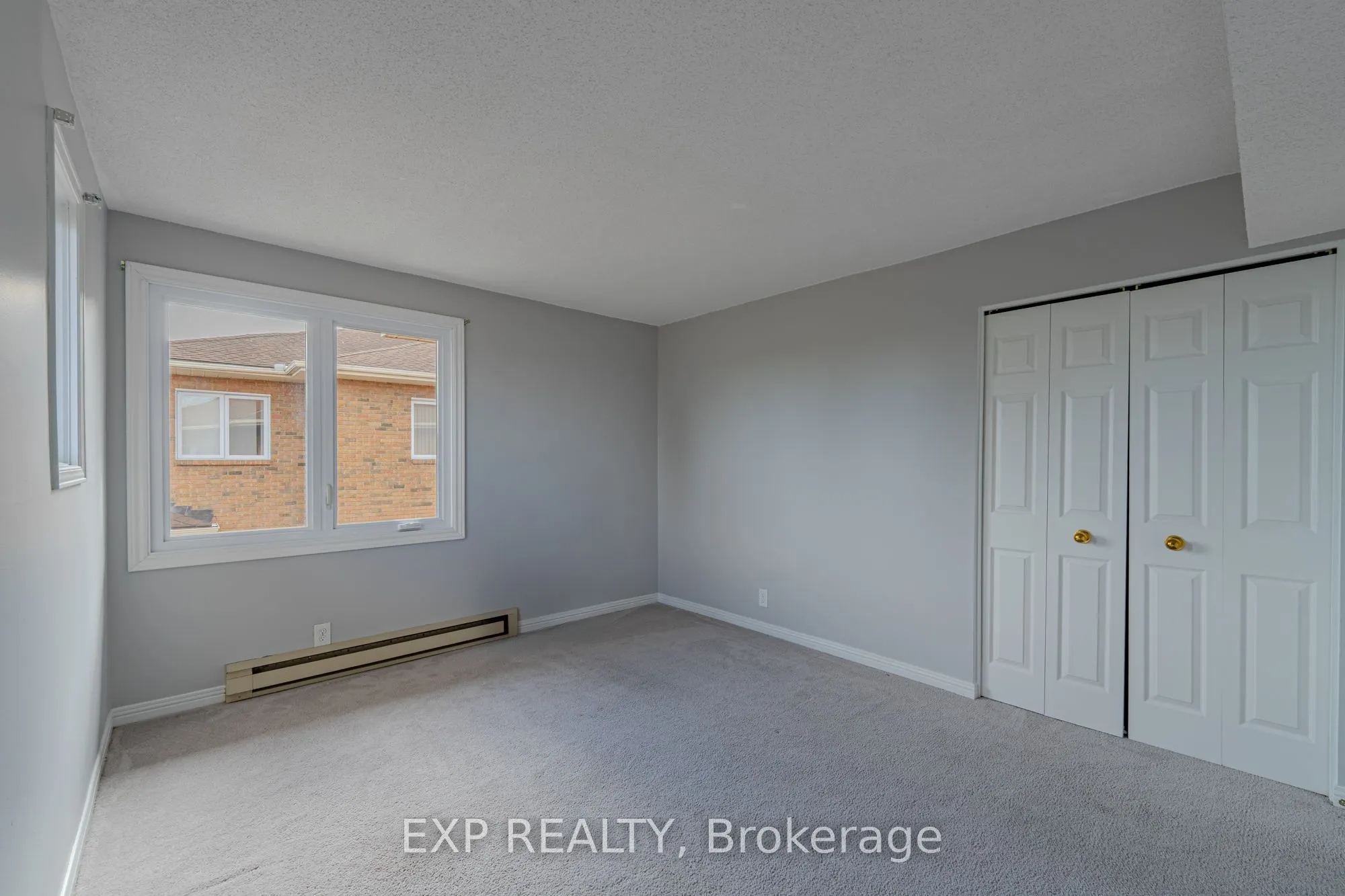 208 STRATAS Court, #208