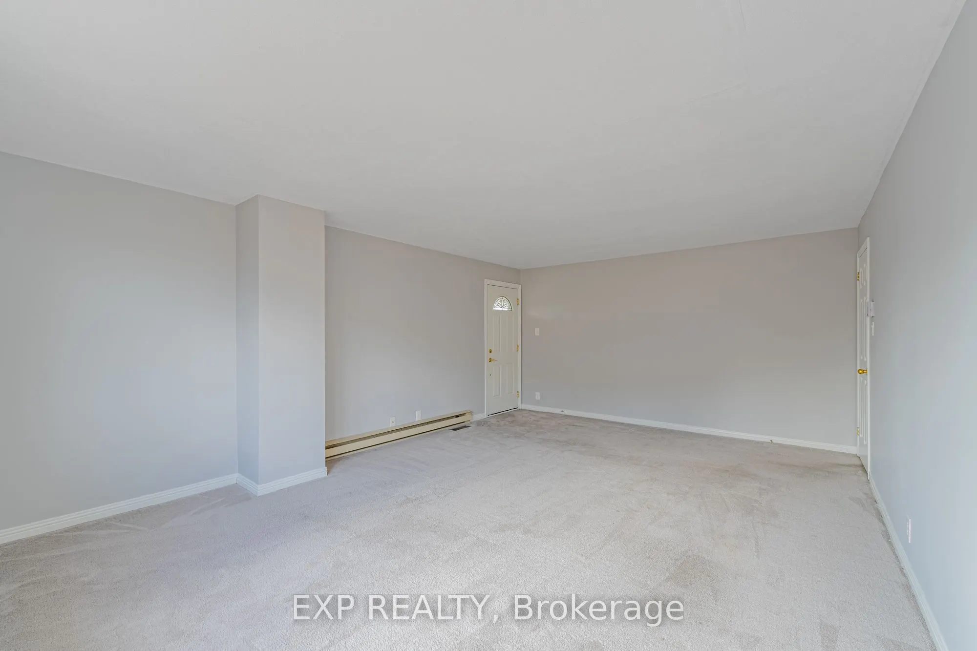 208 STRATAS Court, #208