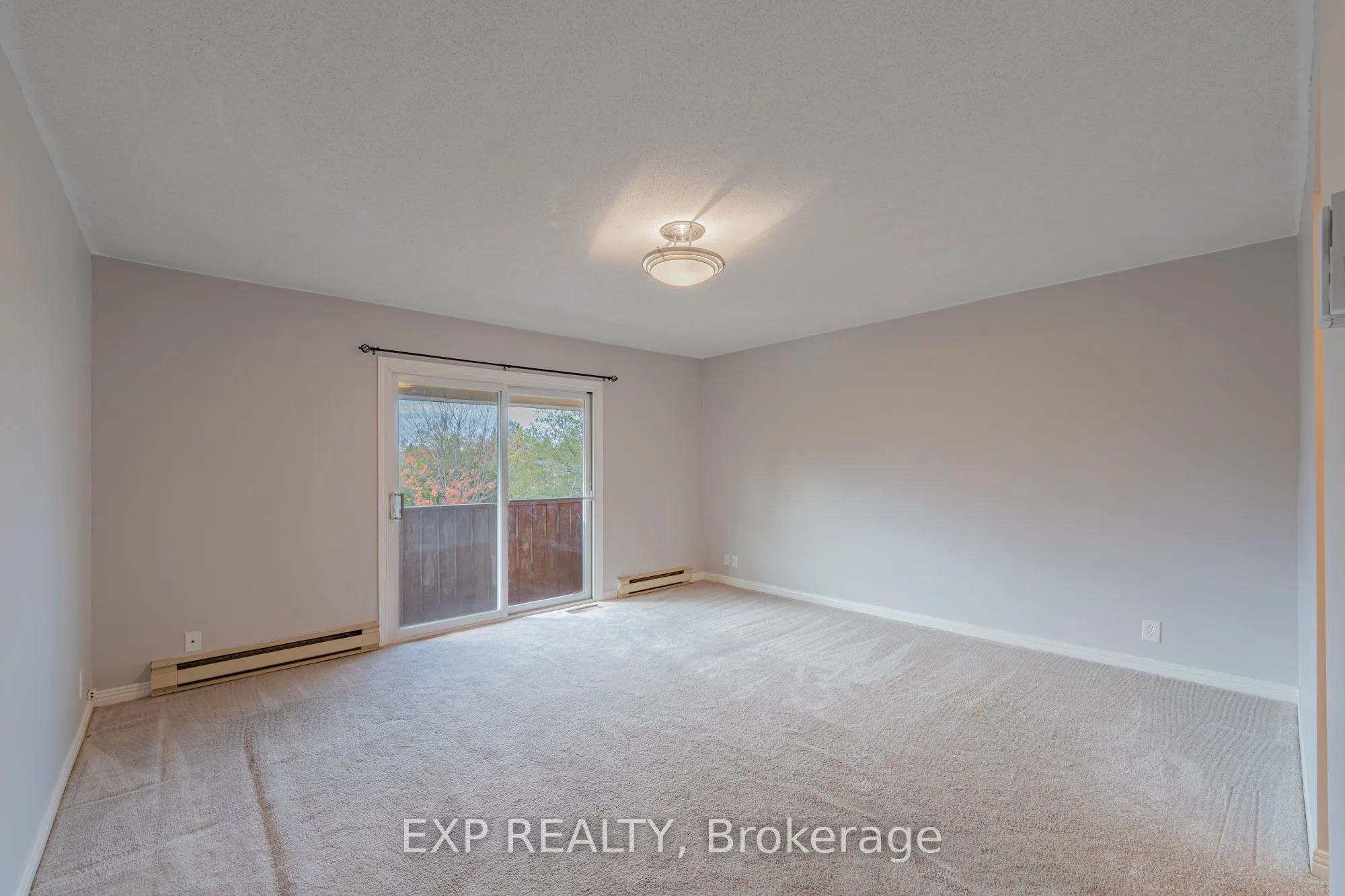 208 STRATAS Court, #208