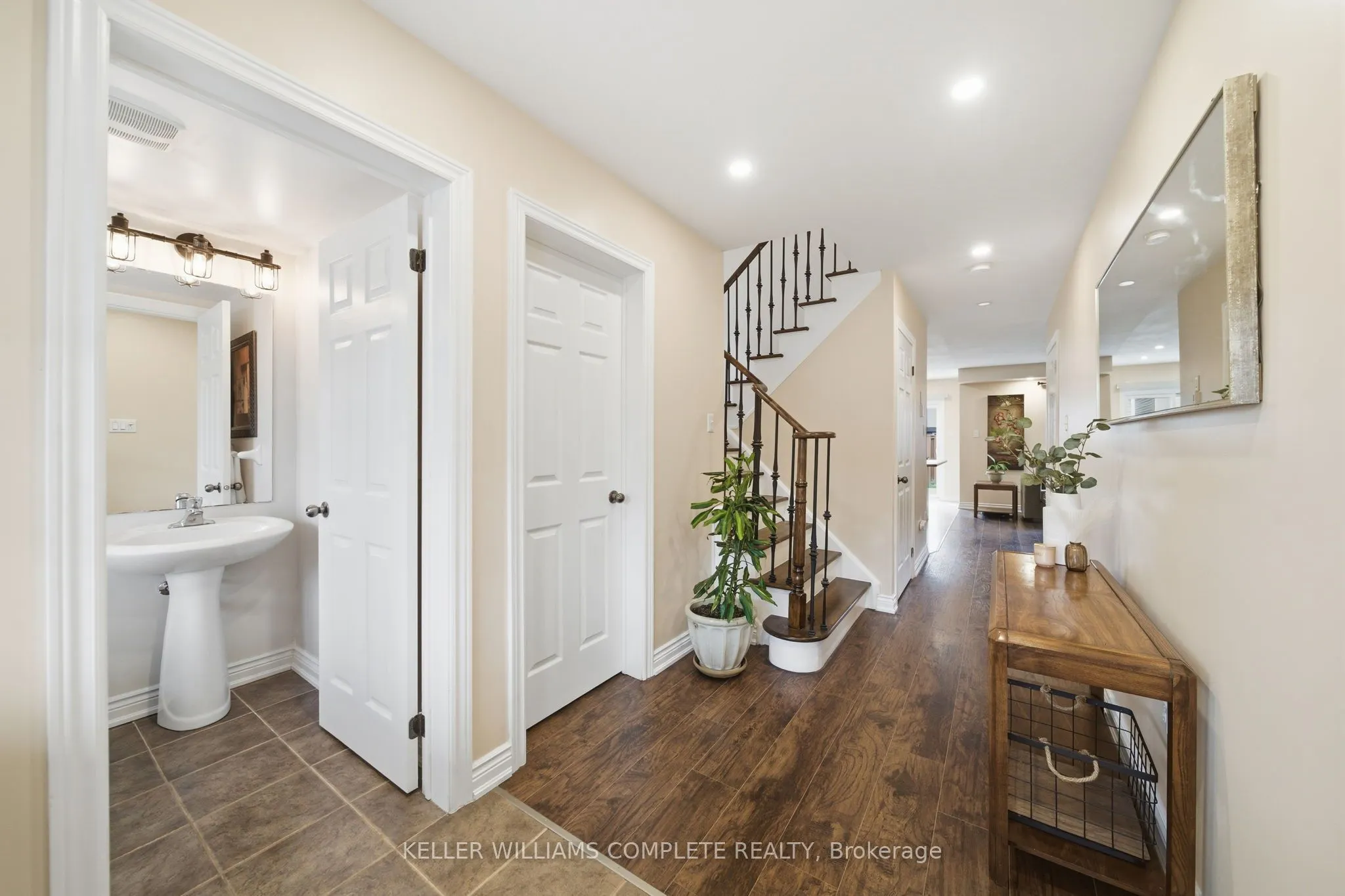 31 GOWLAND Drive