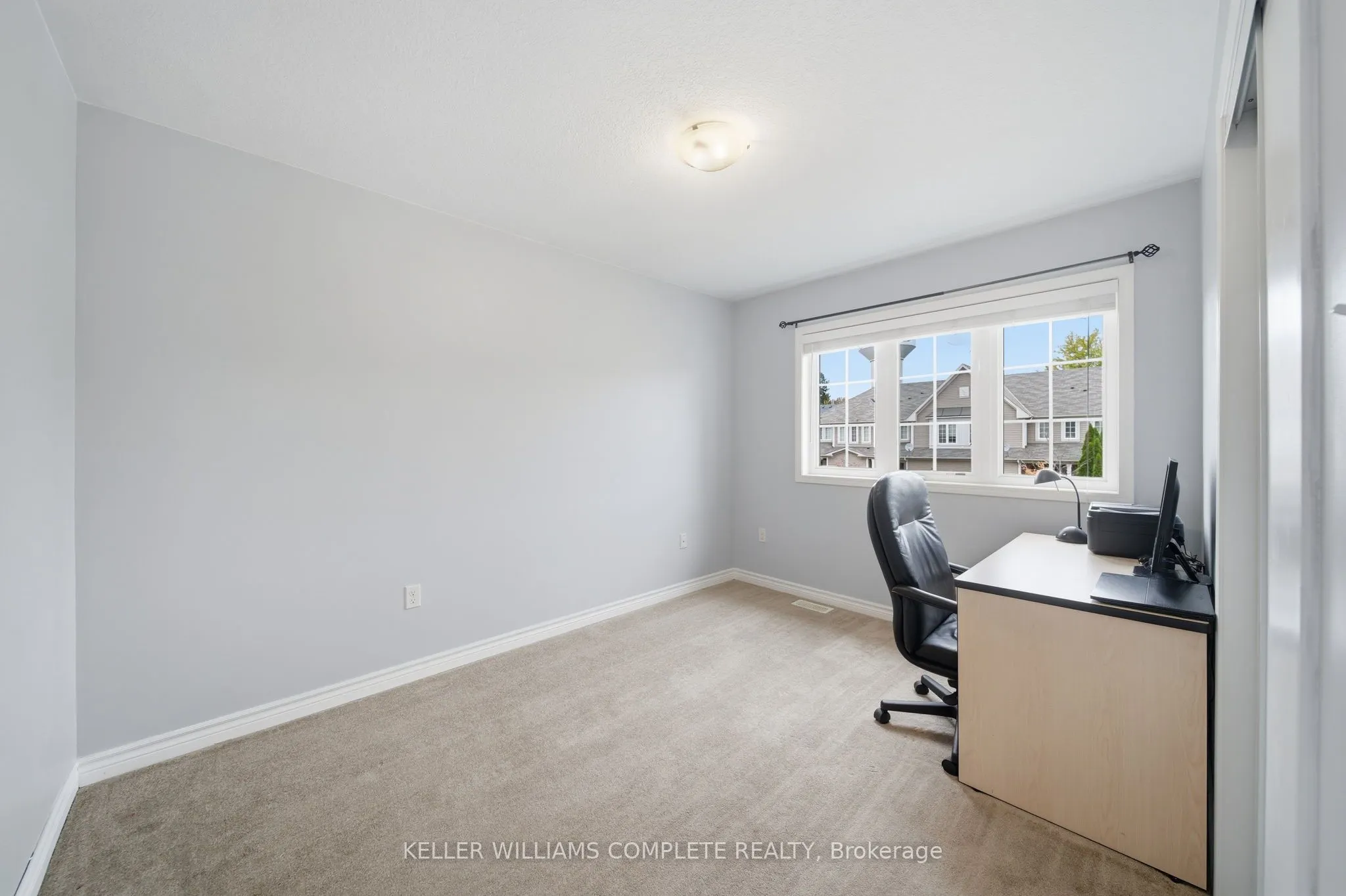 31 GOWLAND Drive