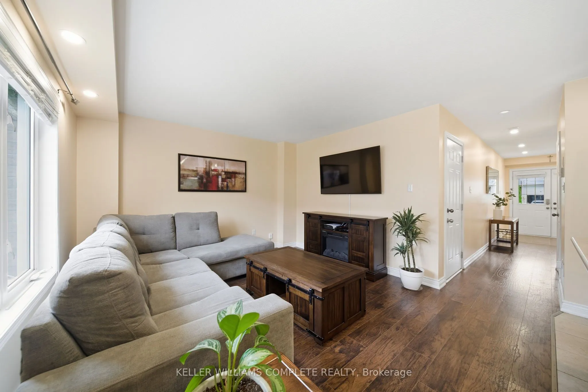 31 GOWLAND Drive