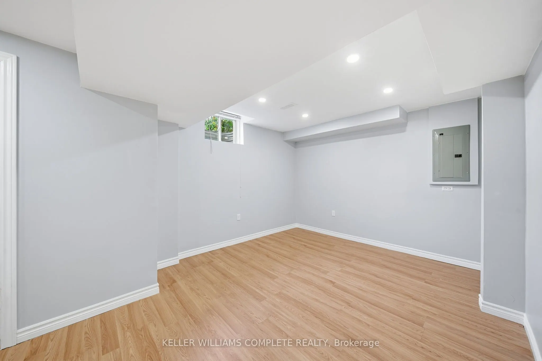 31 GOWLAND Drive
