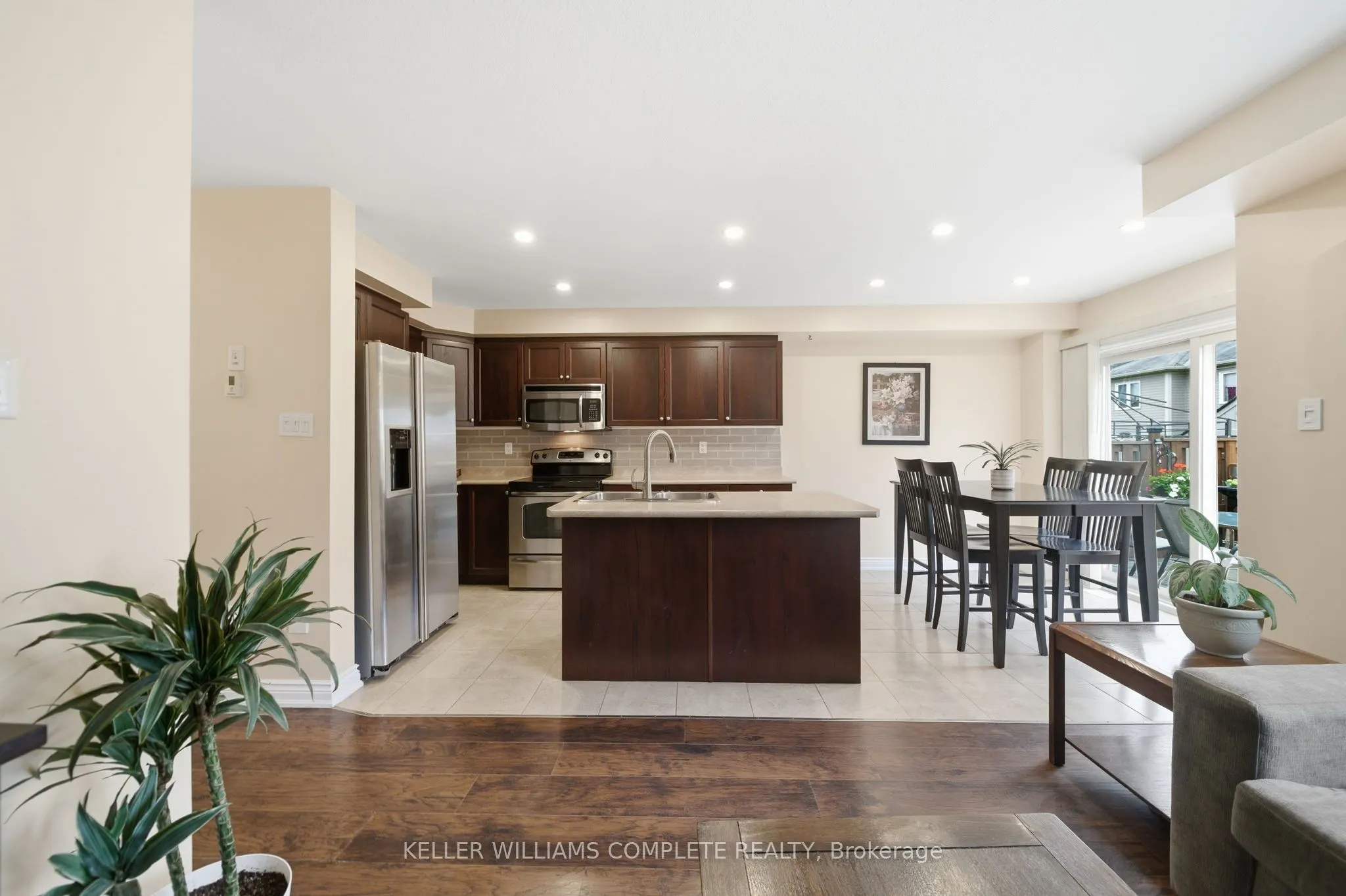 31 GOWLAND Drive