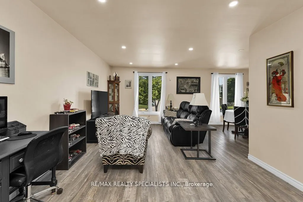 3195 Conservation Drive W