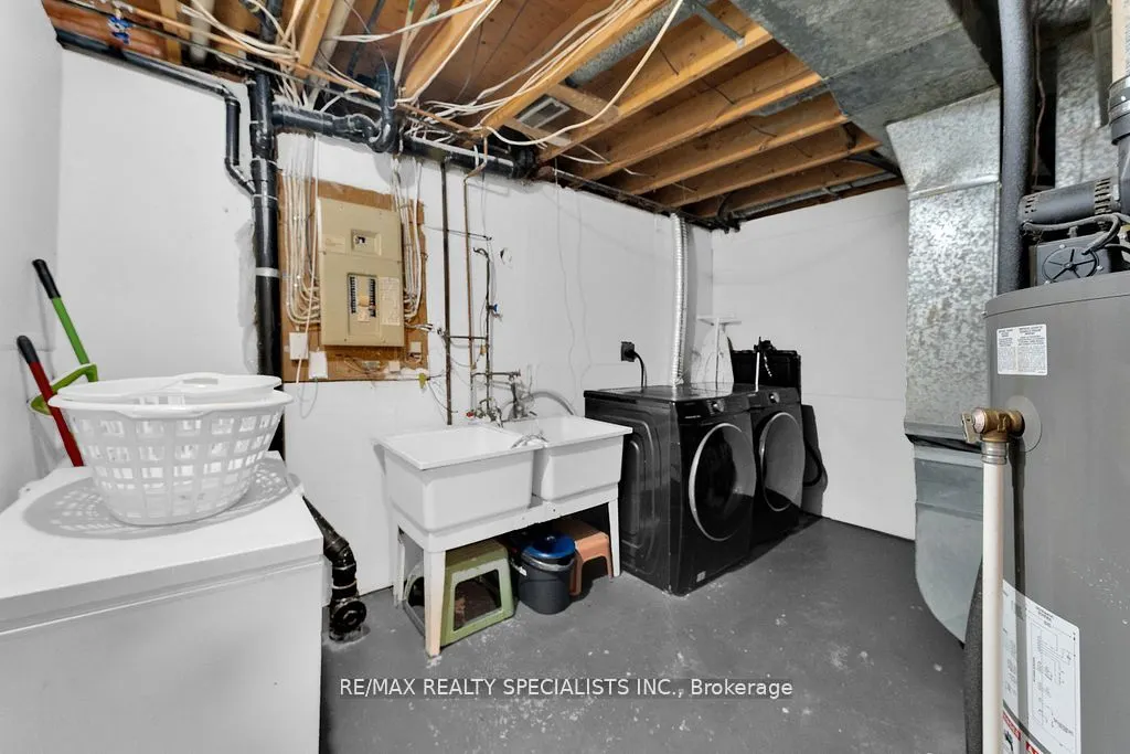 3195 Conservation Drive W